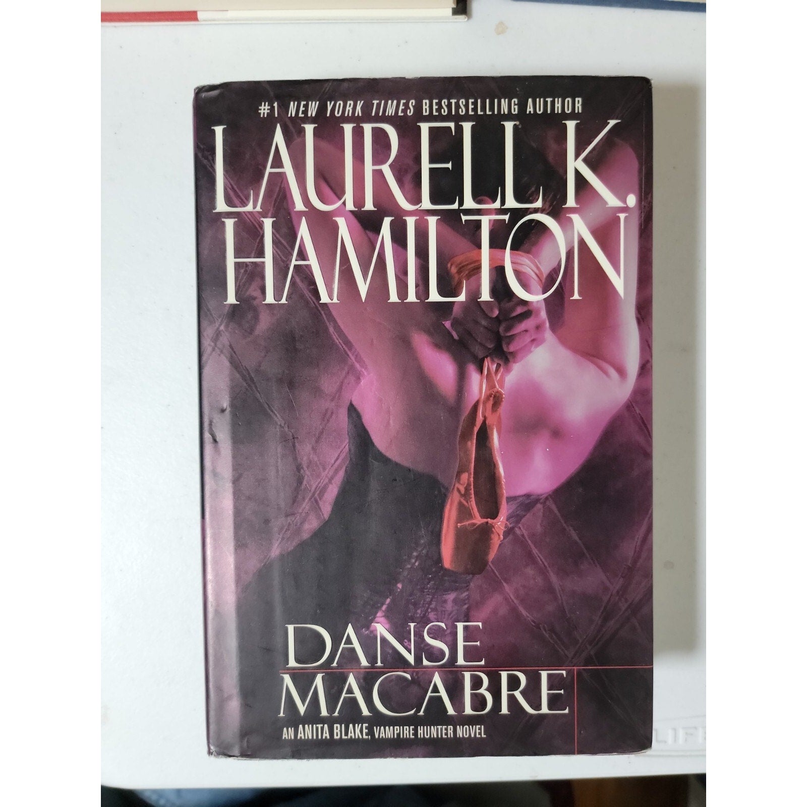 Anita Blake, Vampire Hunter Ser.: Danse Macabre by Laurell K. Hamilton (2006,...