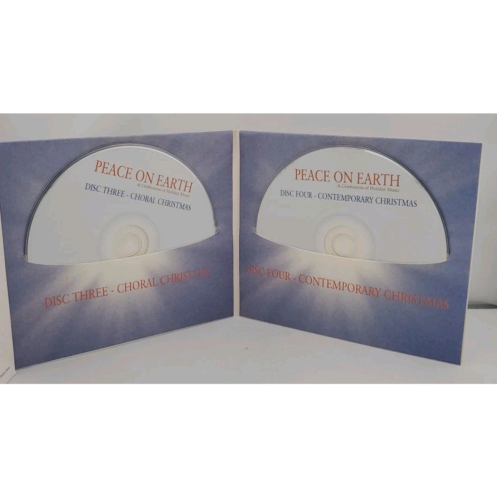 Peace on Earth - A Celebration of Holiday Music (CD)