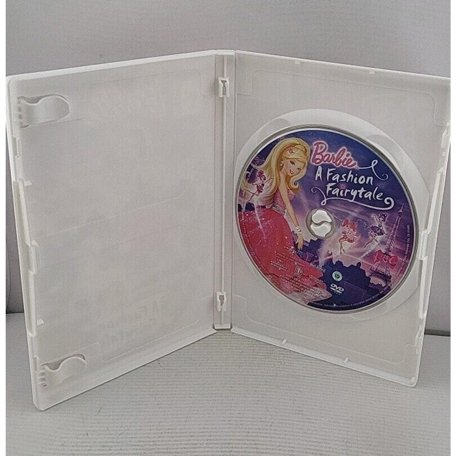 Barbie: a Fashion Fairytale (DVD, 2010)