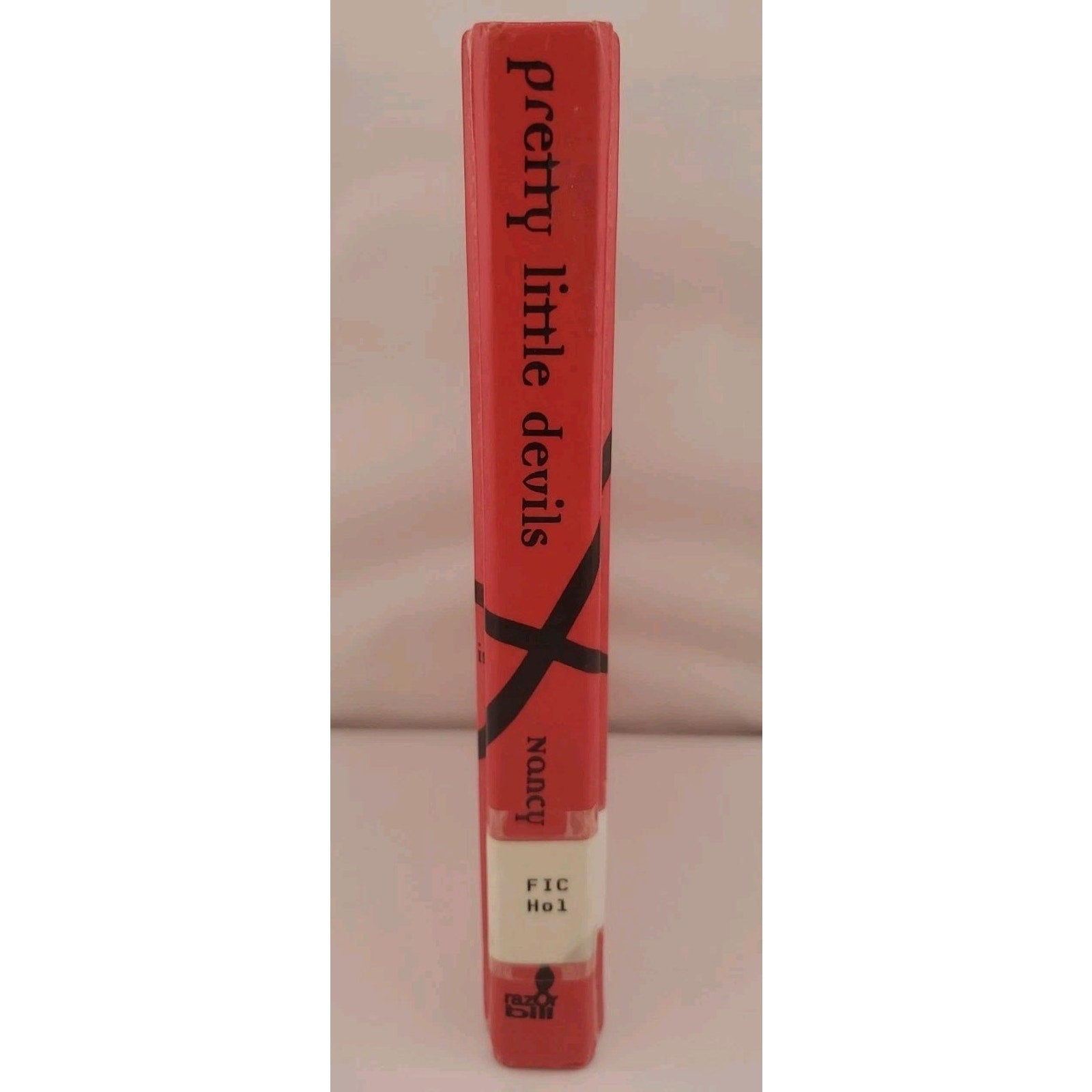 Pretty Little Devils by Nancy Holder (Hardcover)