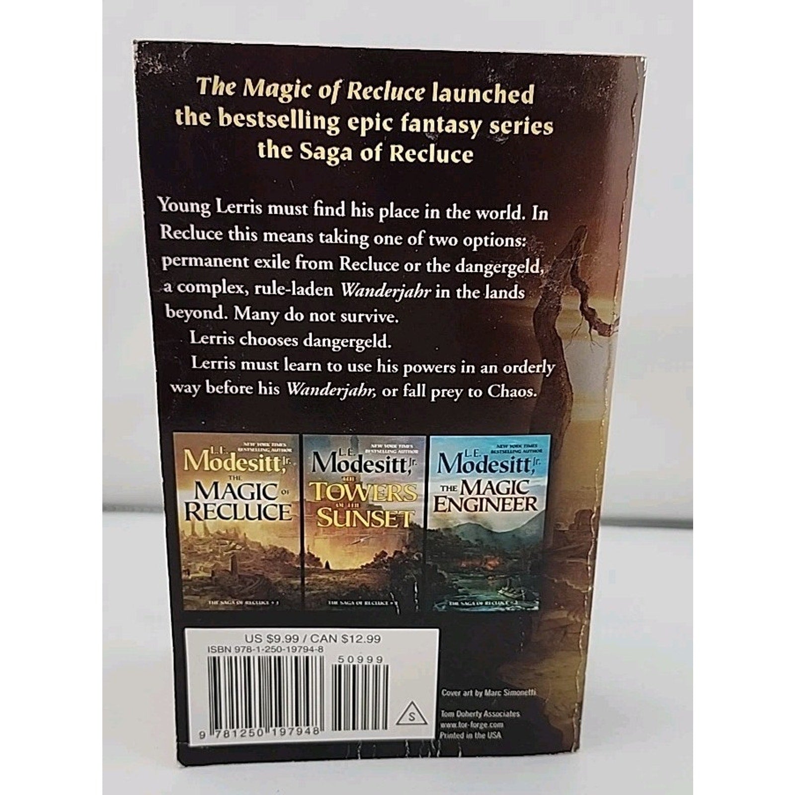 Magic of Recluce by L. E. Modesitt Jr. (2018, Mass Market)