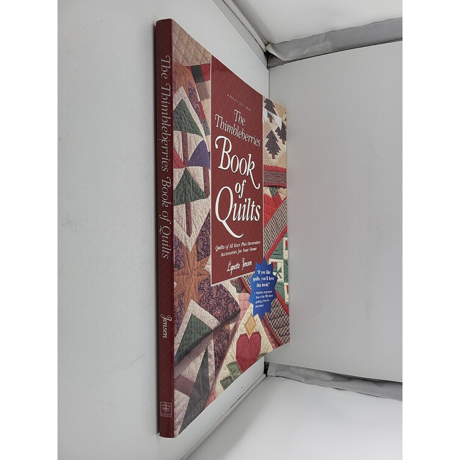 Thimbleberries Book of Quilts : Quilts of All Sizes Plus Decorative Accessories