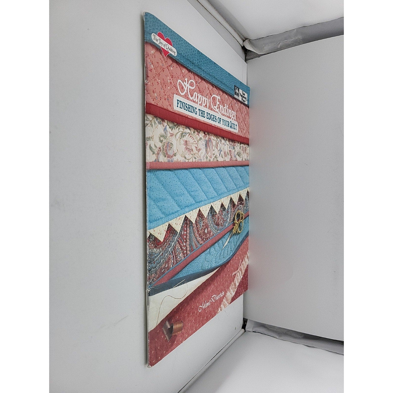 Happy Endings : Finishing the Edges of Your Quilt by Mimi Dietrich (1988, Other)