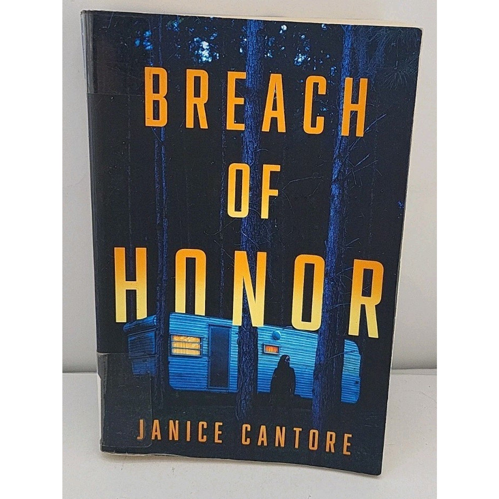 Breach of Honor by Janice Cantore (2021, Trade Paperback)