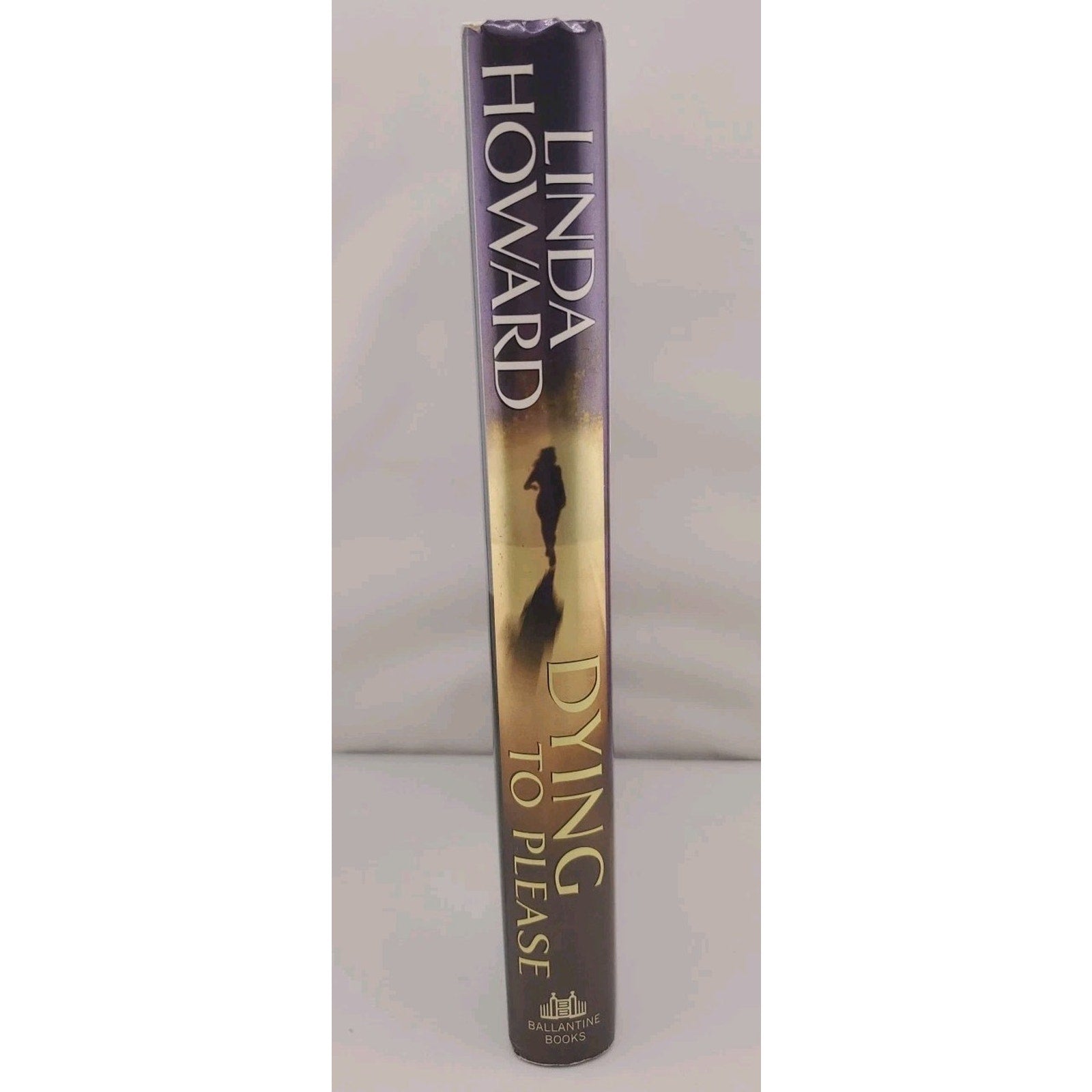 Dying to Please by Linda Howard (2002, Hardcover)