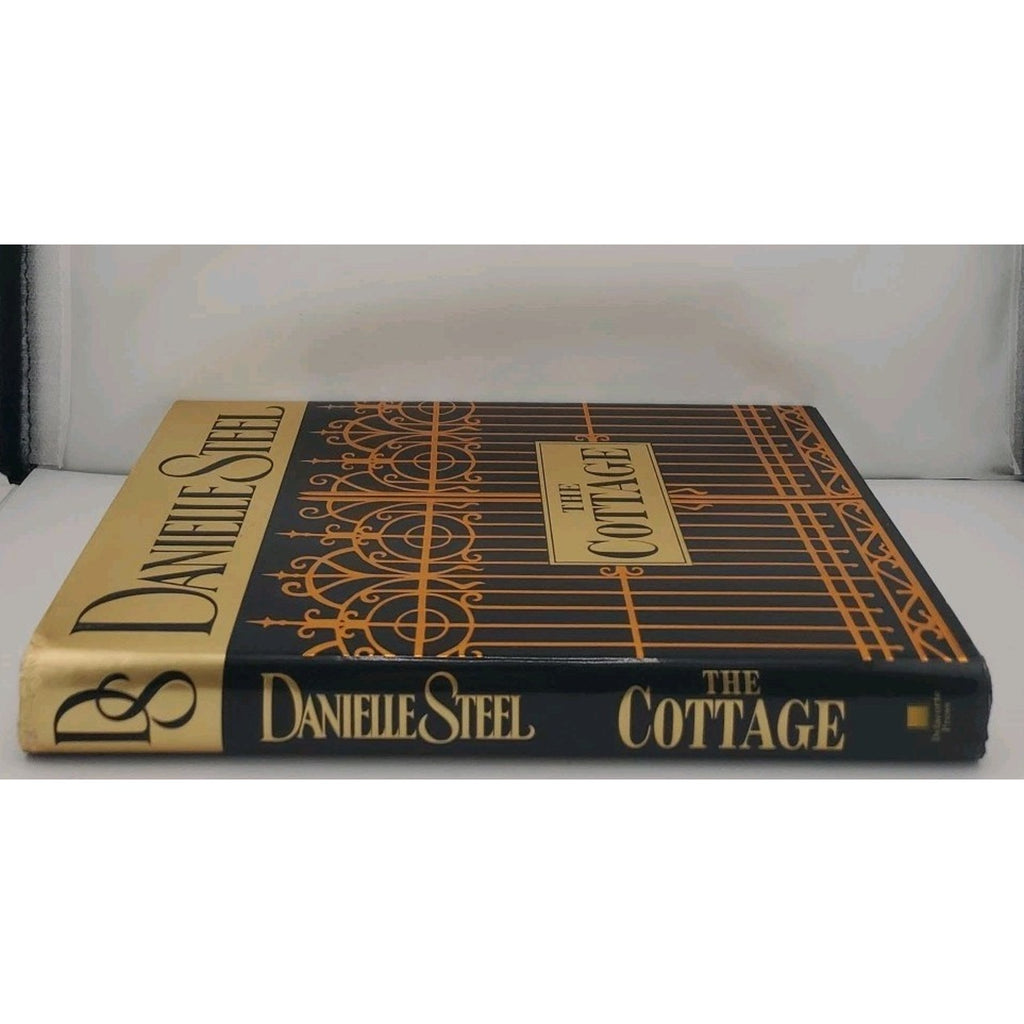 Cottage by Danielle Steel (2002, Hardcover)