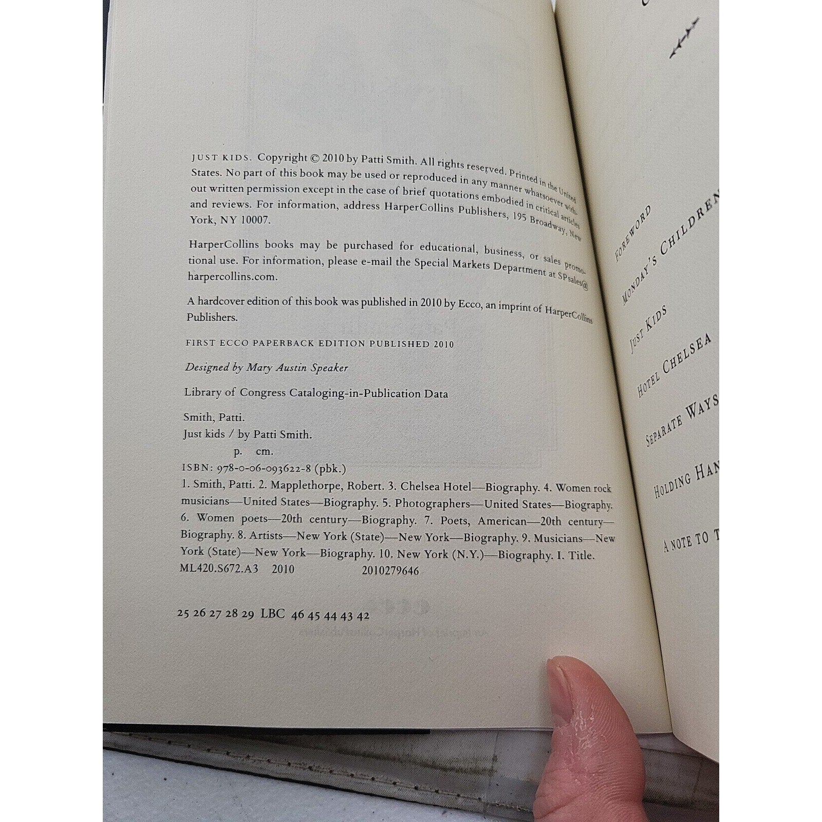 Just Kids : An Autobiography by Patti Smith (2010, Trade Paperback)