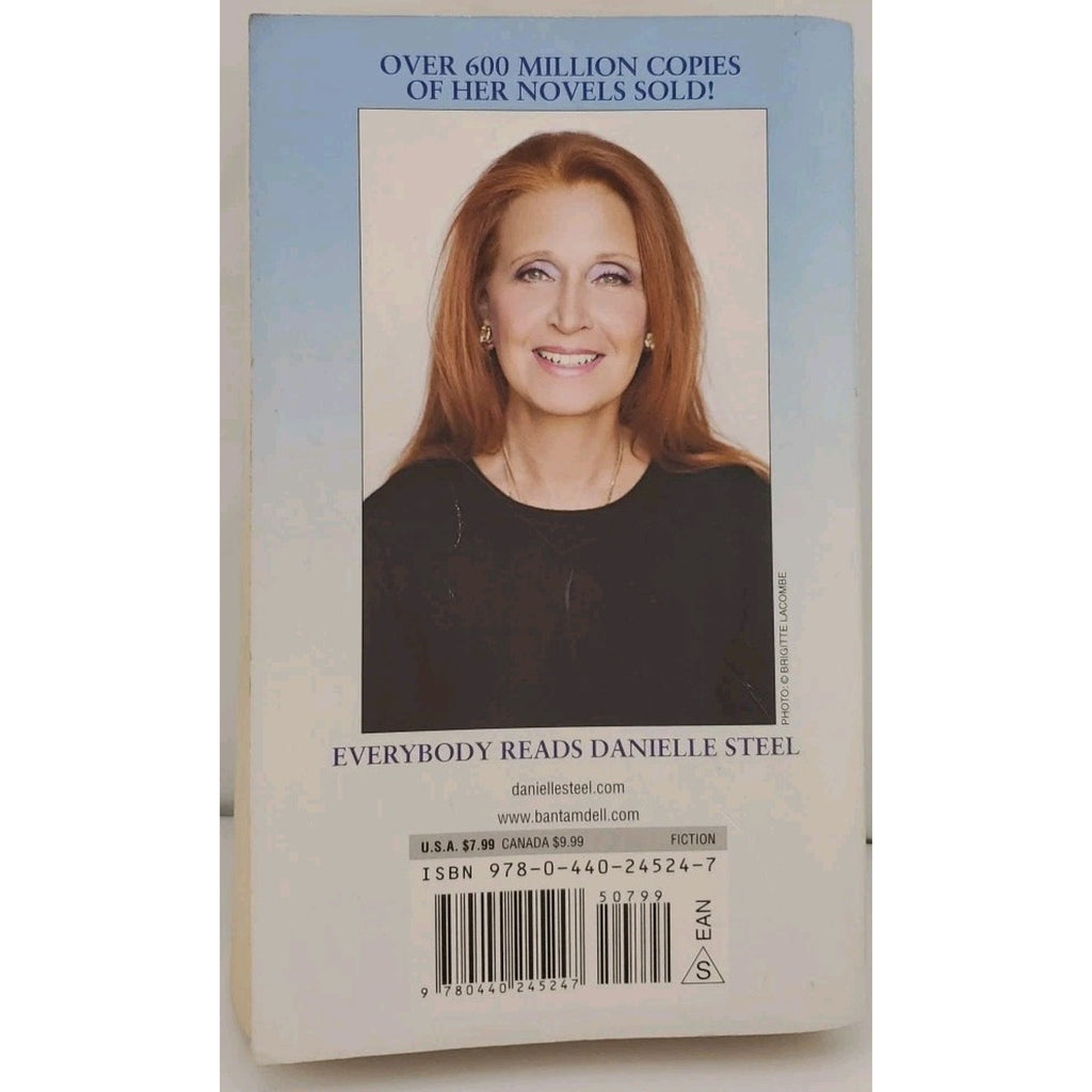 Friends Forever : A Novel by Danielle Steel (2013, Mass Market)