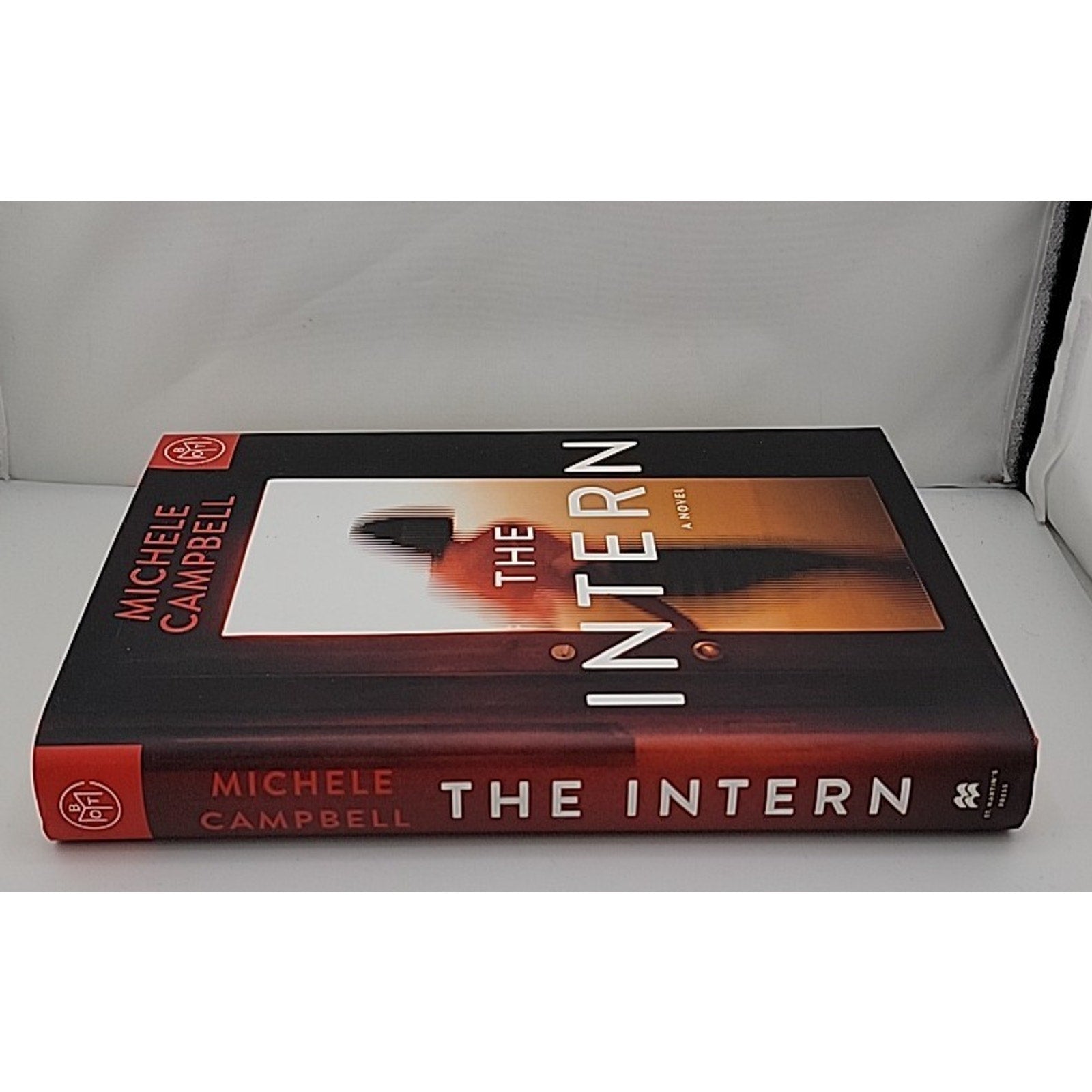 Intern : A Novel by Michele Campbell (2023, Hardcover)