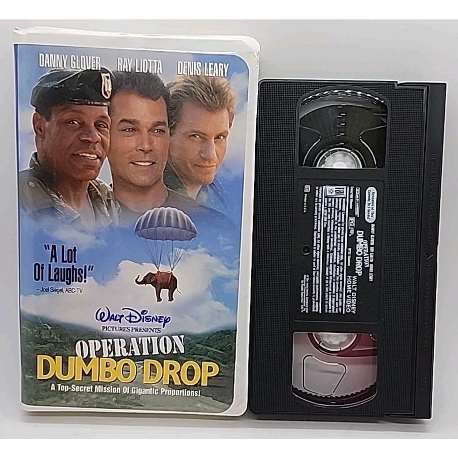 Operation Dumbo Drop (VHS, 1996, Clam Shell)