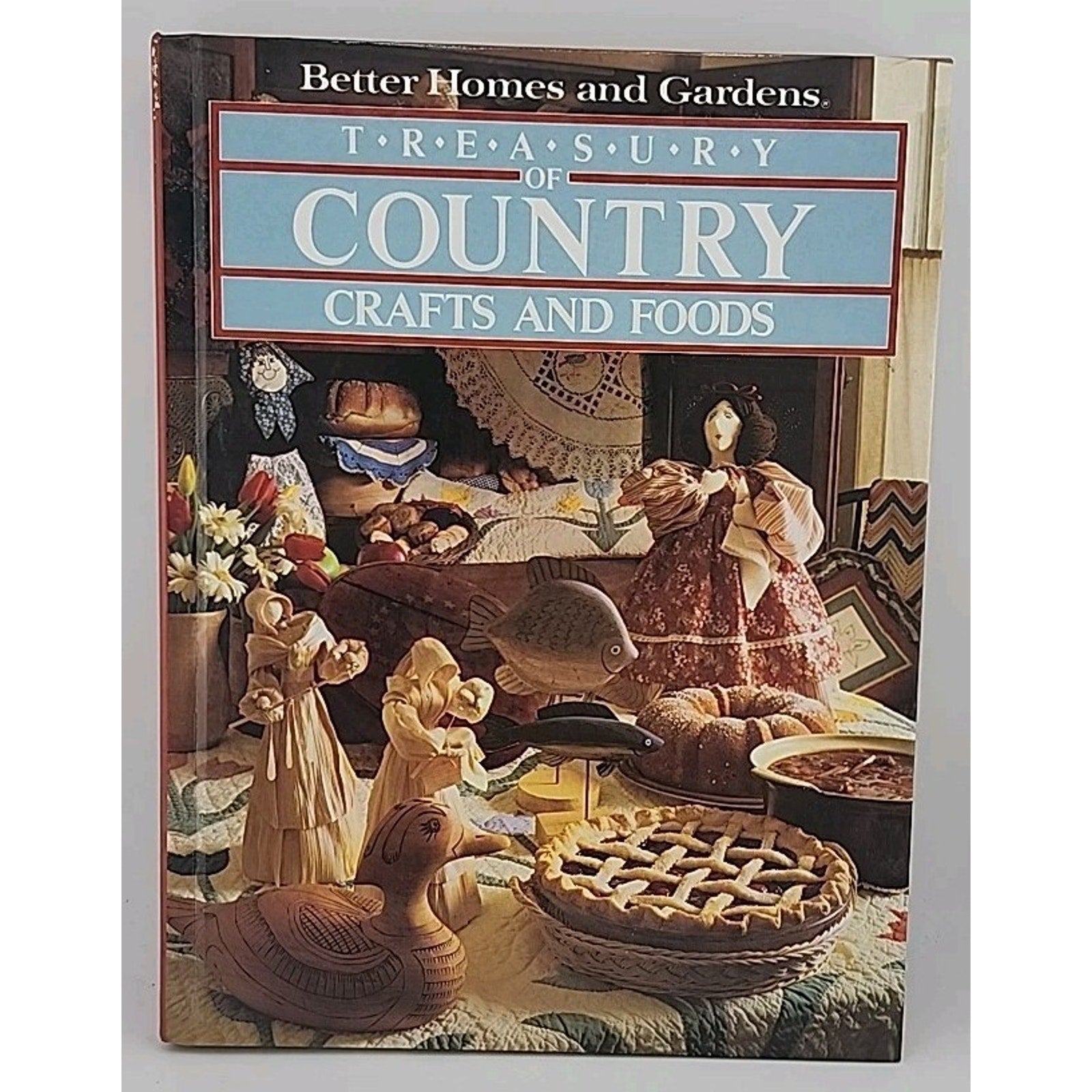 Treasury of Country Crafts and Foods (Hardcover)