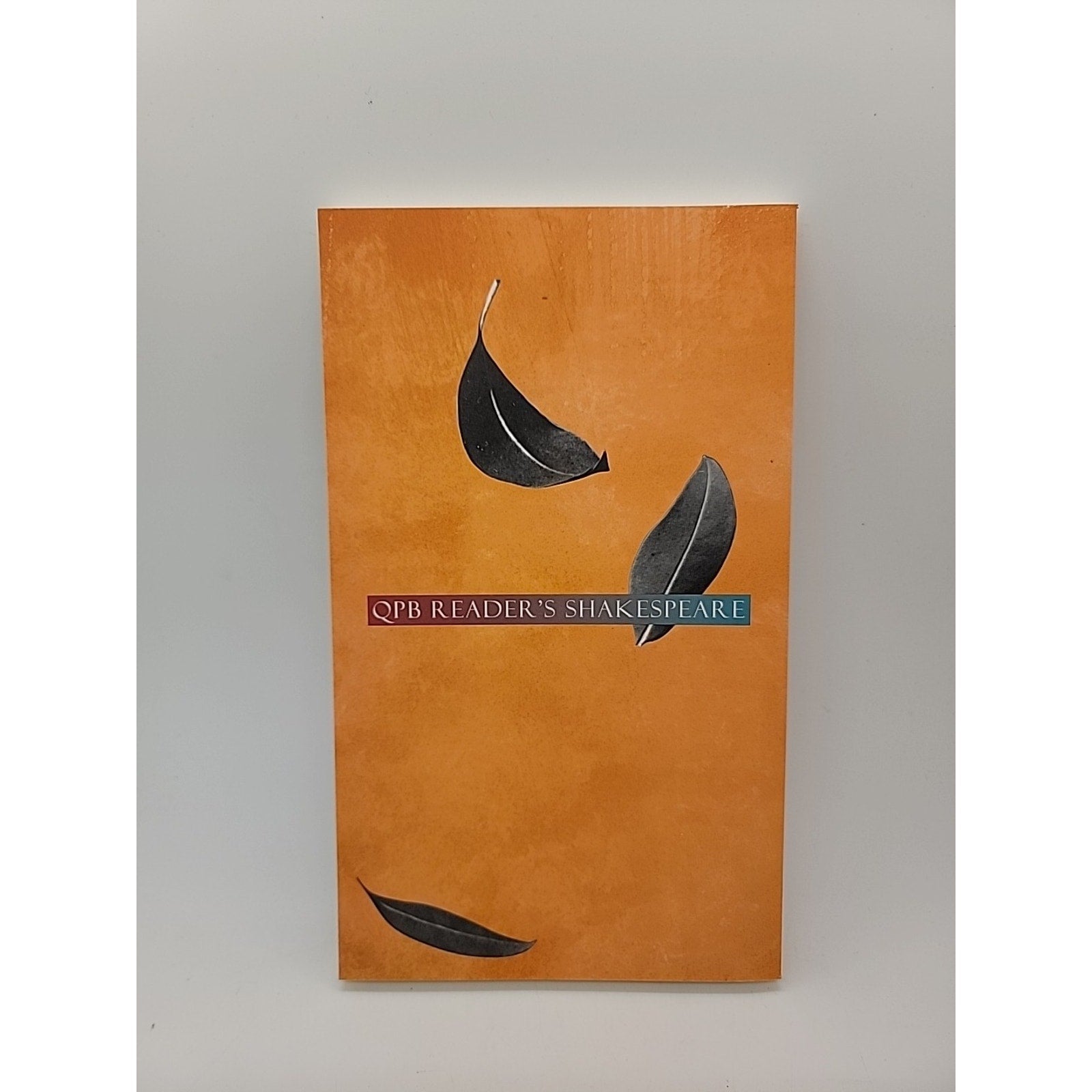Julius Caesar - William Shakespeare (QPB Reader's Shakespeare Paperback Edition)
