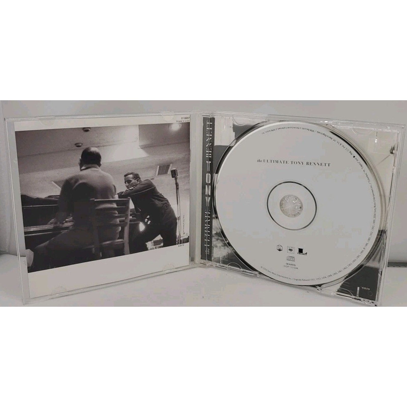 The Ultimate Tony Bennett by Tony Bennett (CD, Nov-2000, Legacy Records)