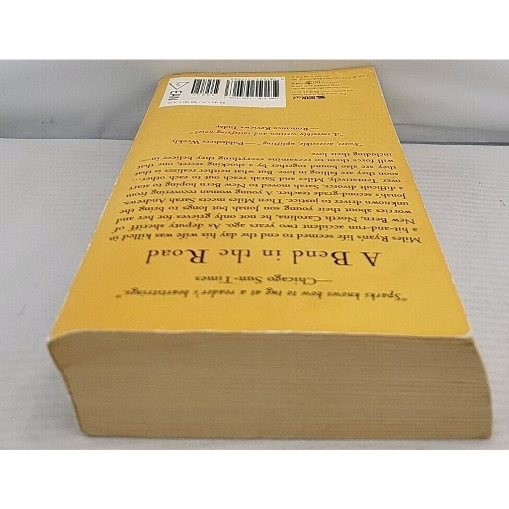 Bend in the Road by Nicholas Sparks (2013, Mass Market)