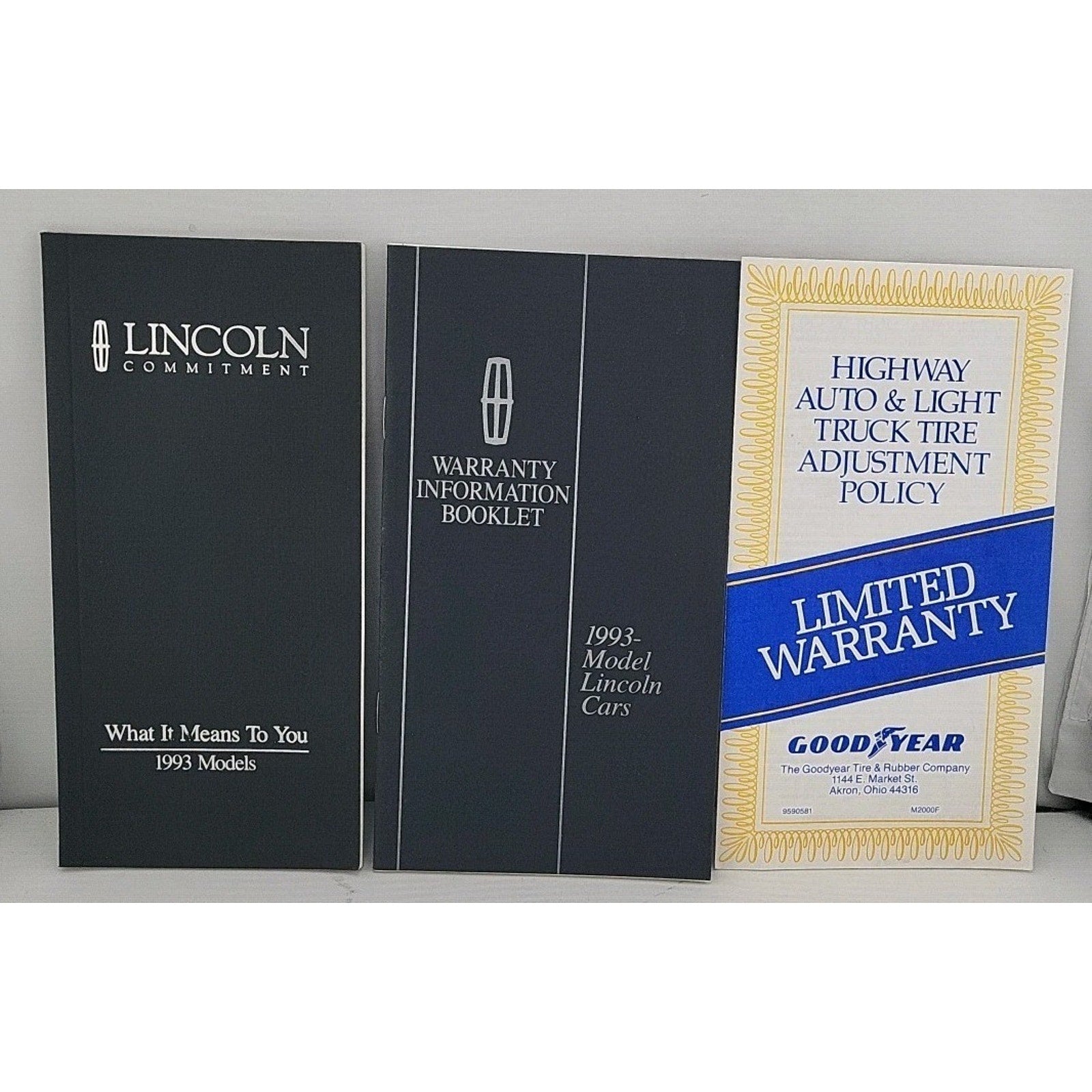93 1993 Lincoln Mark VIII owners manual