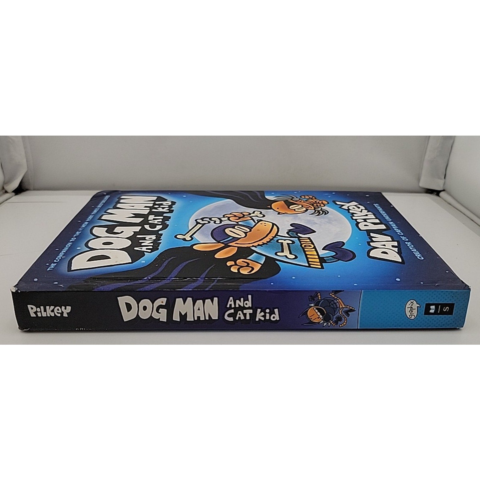 Dog Man Ser.: Dog Man and Cat Kid by Dav Pilkey (2017, Hardcover)