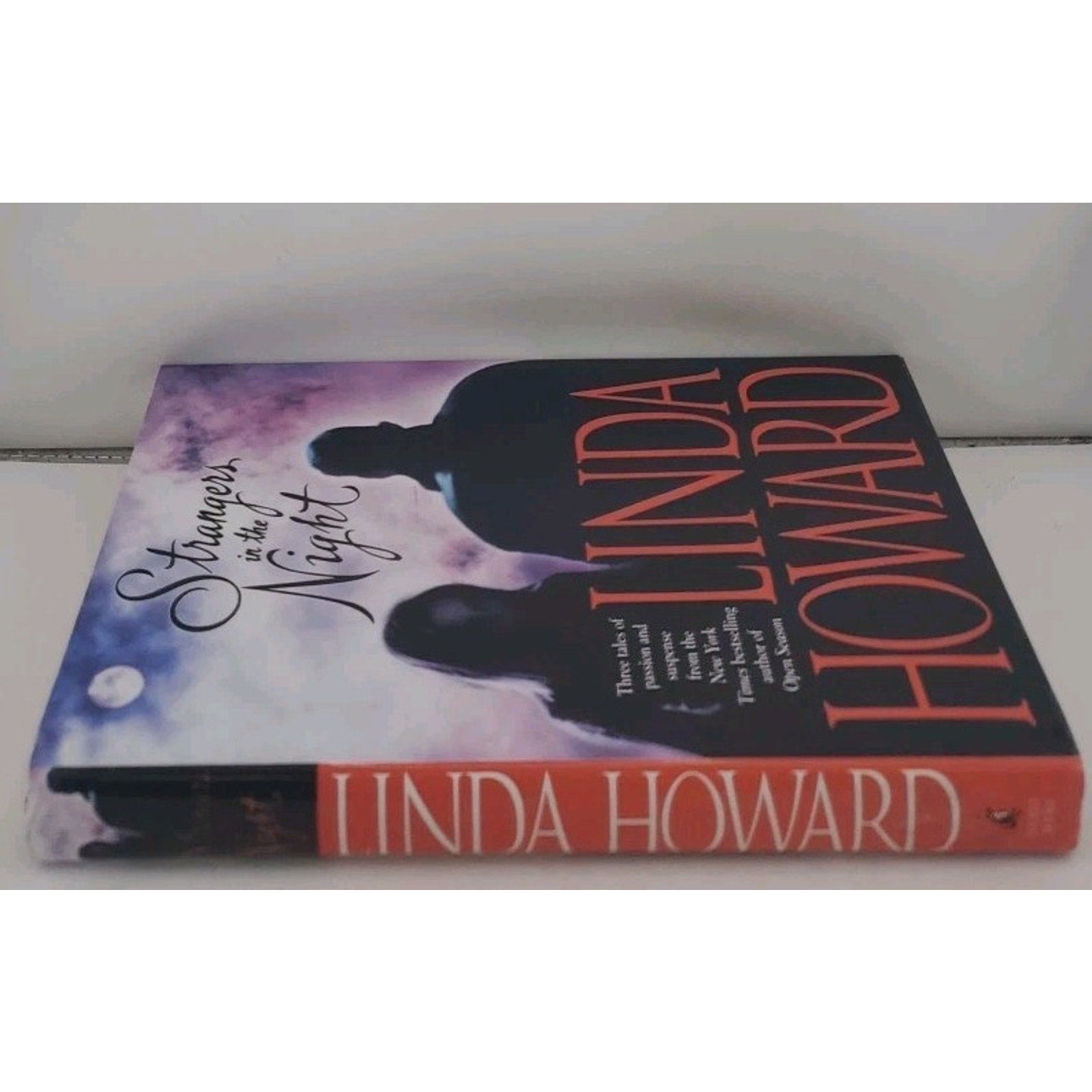 Strangers in the Night by Linda Howard (2001, Hardcover)