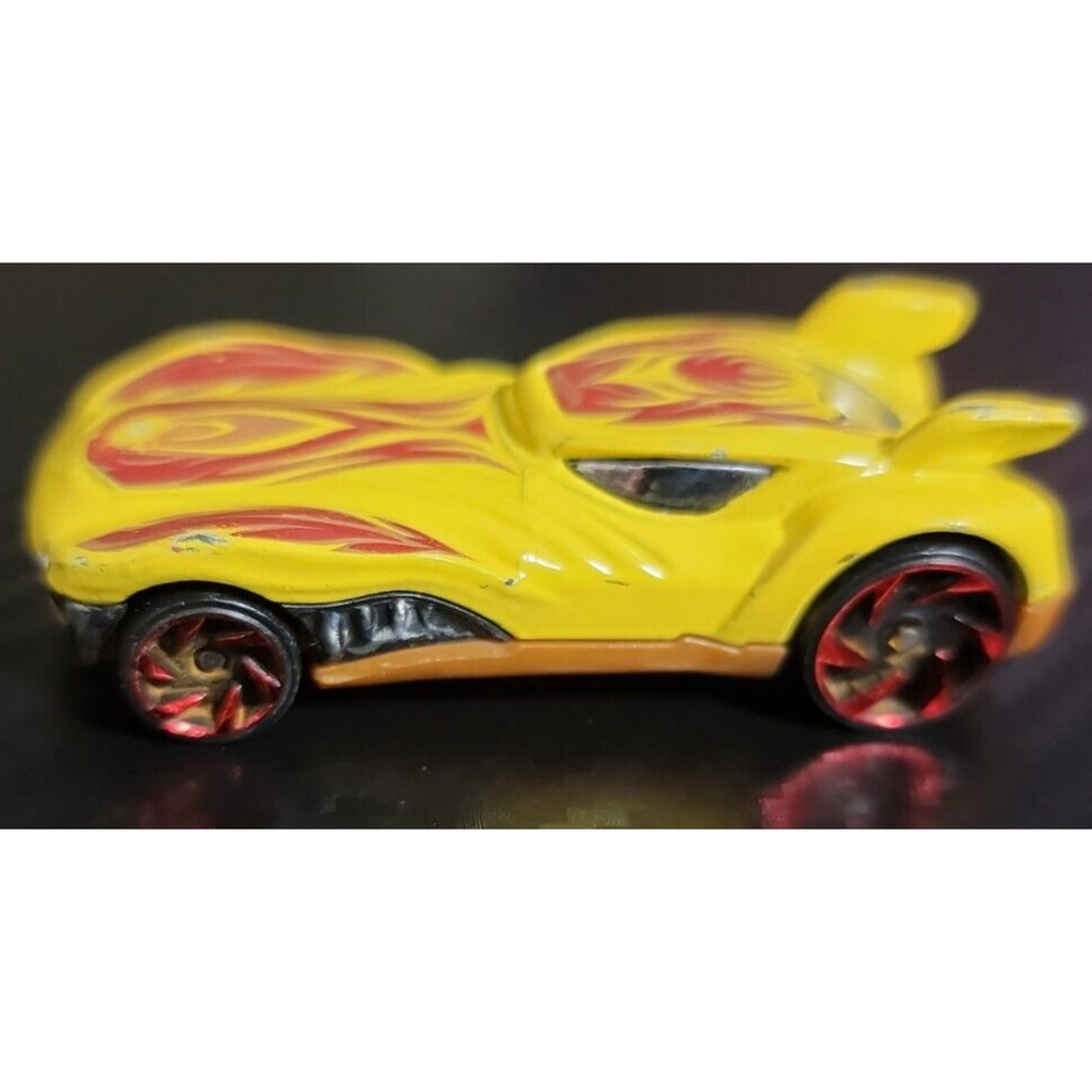Hot Wheels/Mattel 2010 Howlin' Heat Vehicle