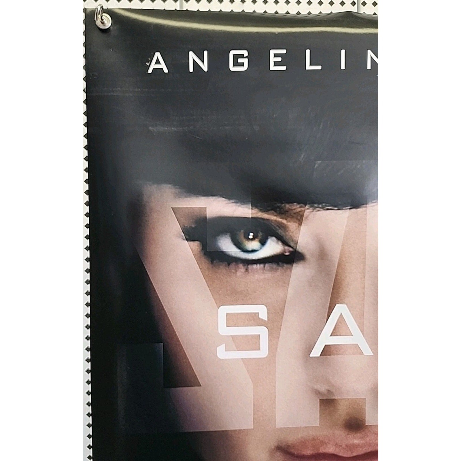 Salt - 2010 - Original 27x40 Advance Style Movie Poster DS - Angelina Jolie