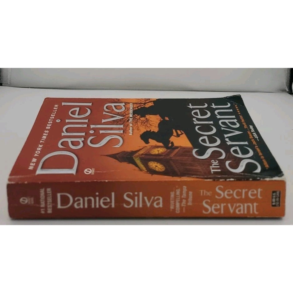 Secret Servant by Daniel Silva (2008, Trade Paperback)