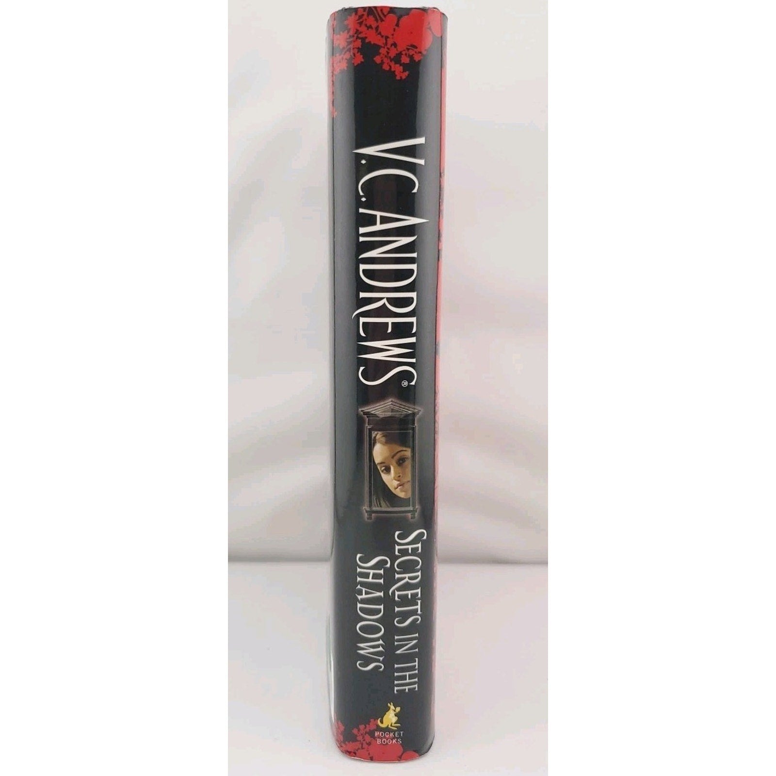 Secrets in the Shadows by V. C. Andrews (2008, Hardcover)