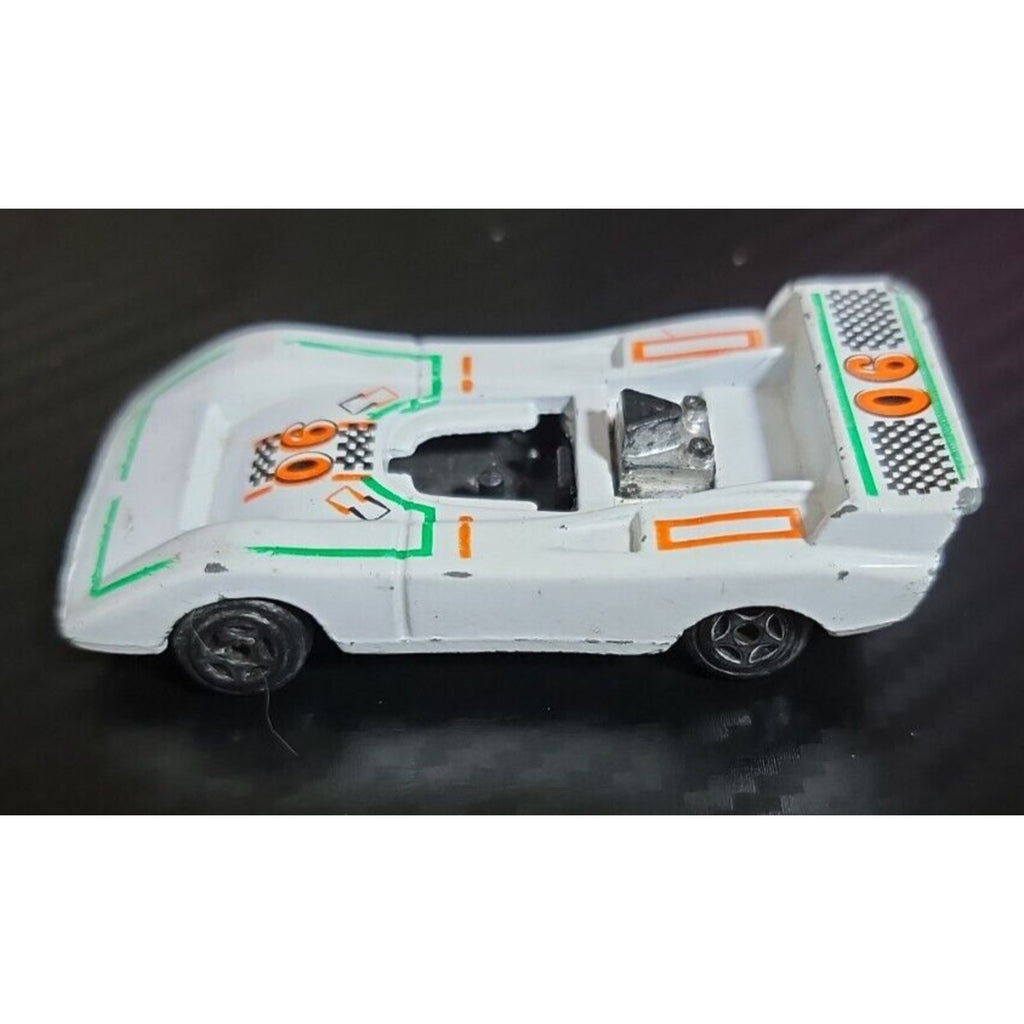 #90 Race White Die Cast Car