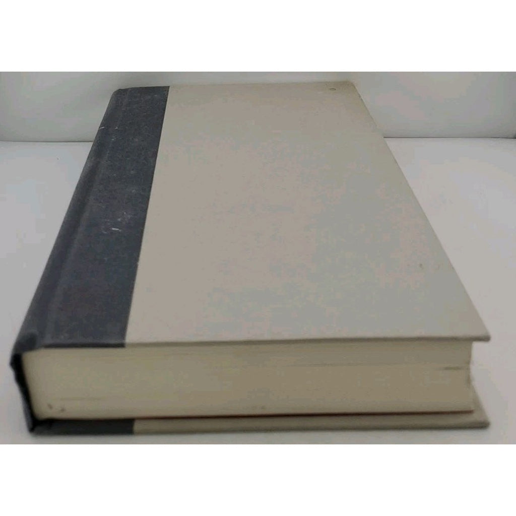 Q Is for Quarry by Sue Grafton (2002, Hardcover)