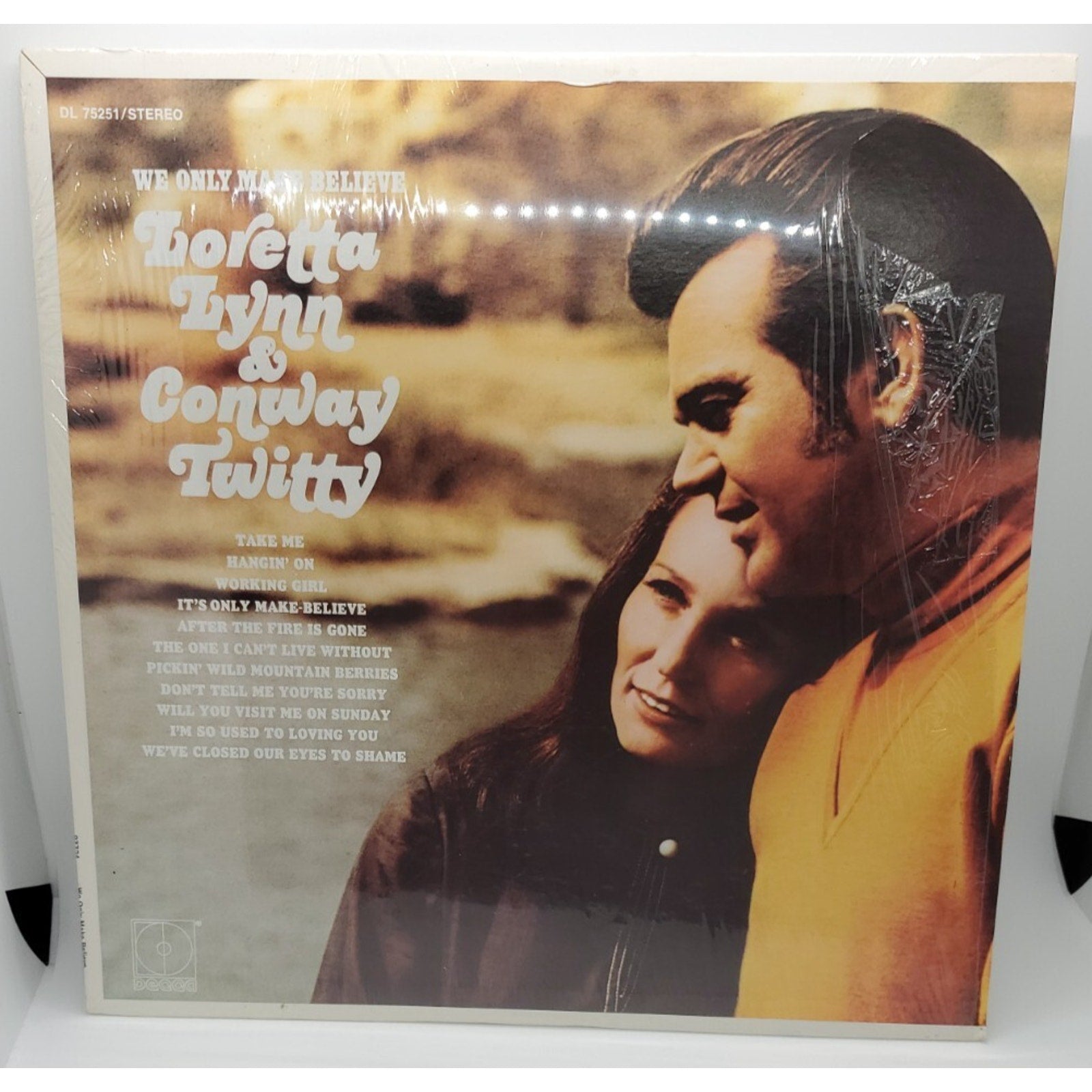 We Only Make Believe Loretta Lynn & Conway Twitty (Record)