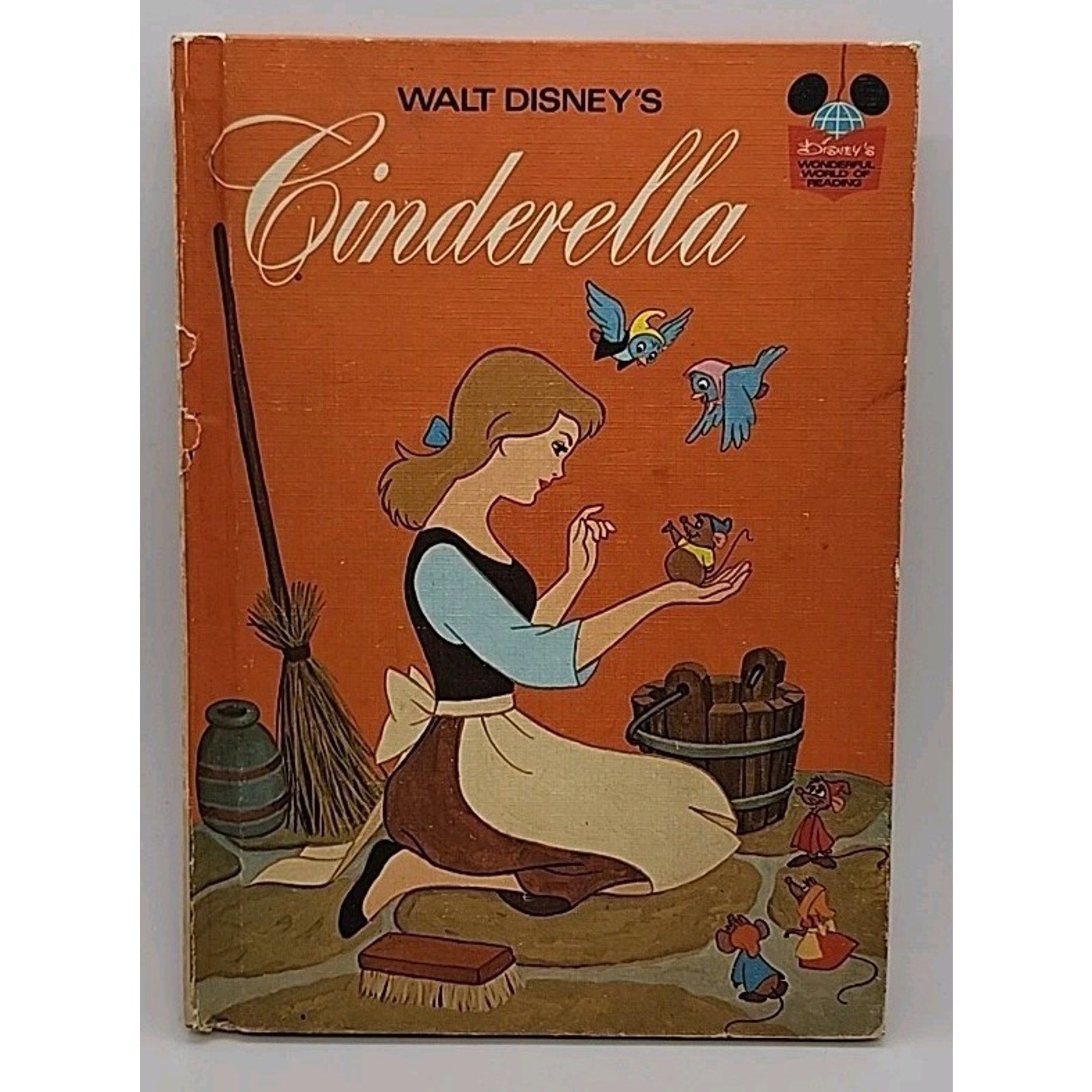 Walt Disney Childrens Book Cinderella 1974
