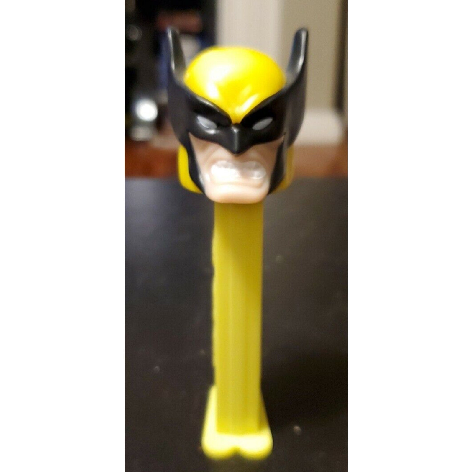 Pez Candy & Dispenser - Marvel Comics - Wolverine