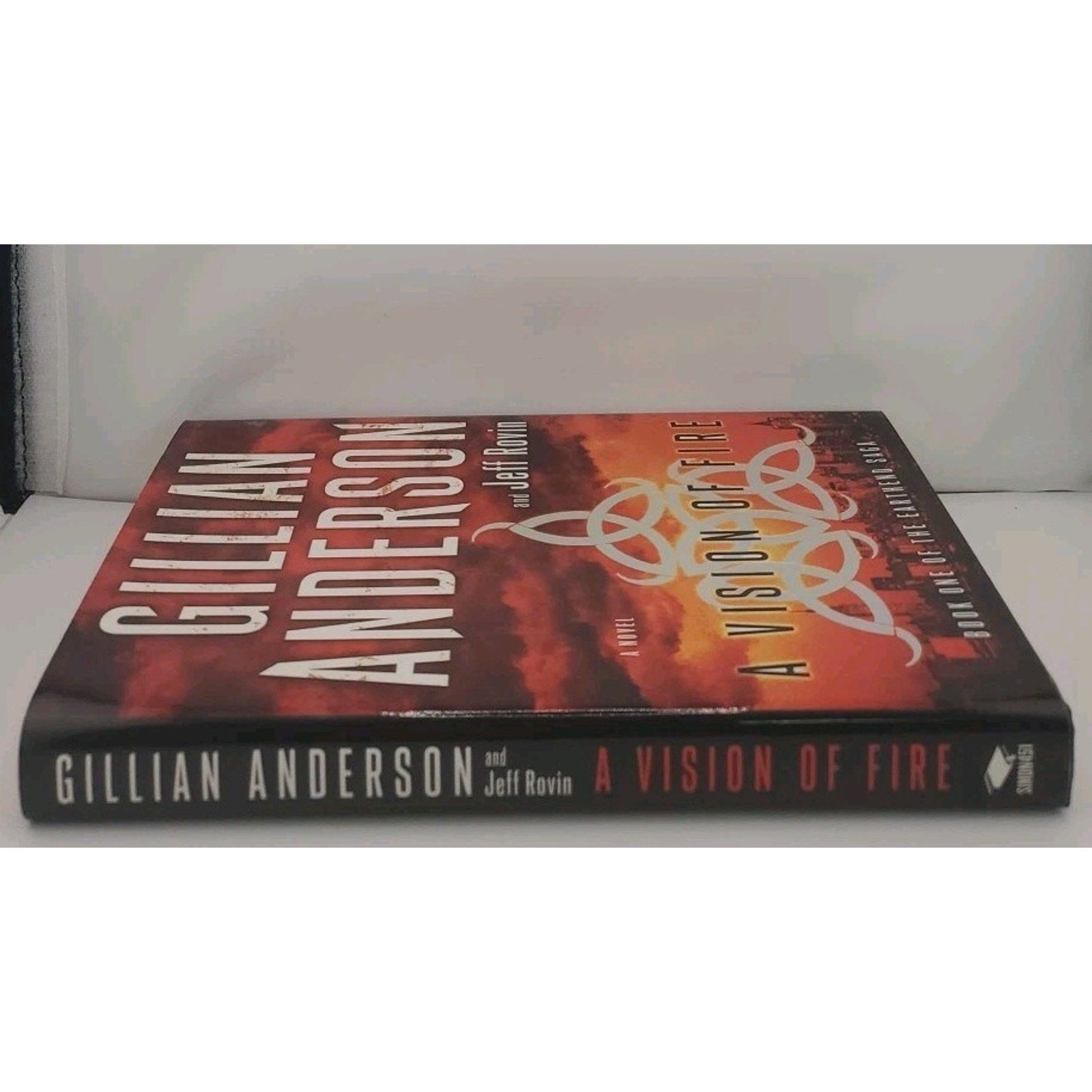 Vision of Fire by Gillian Anderson and Jeff Rovin (2014, Hardcover)