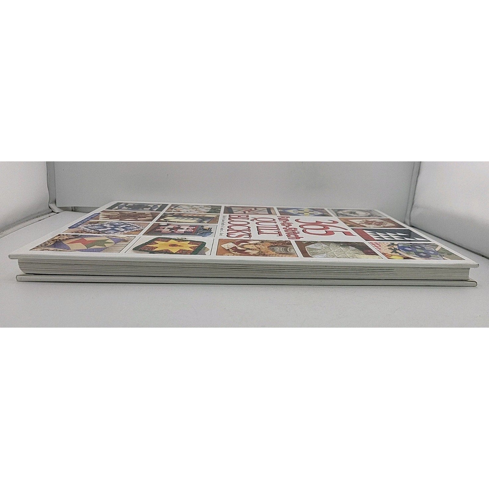 365 Fun-to-Stitch Quilt Blocks Hardback First Print 2002 House Of White Birches