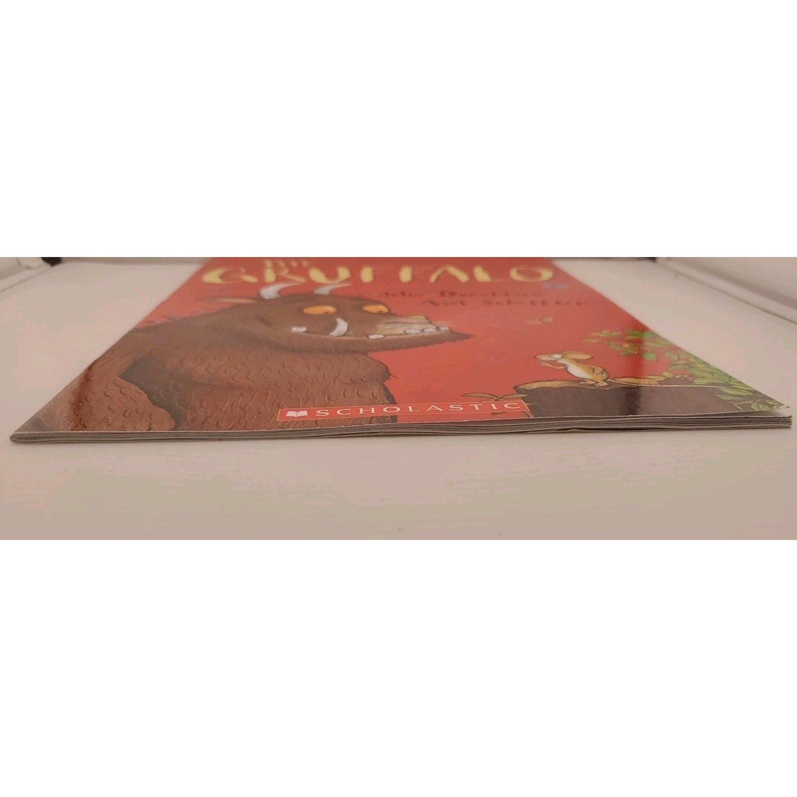 The Gruffalo by Julia Donaldson - Scholastic Trade Paperback -