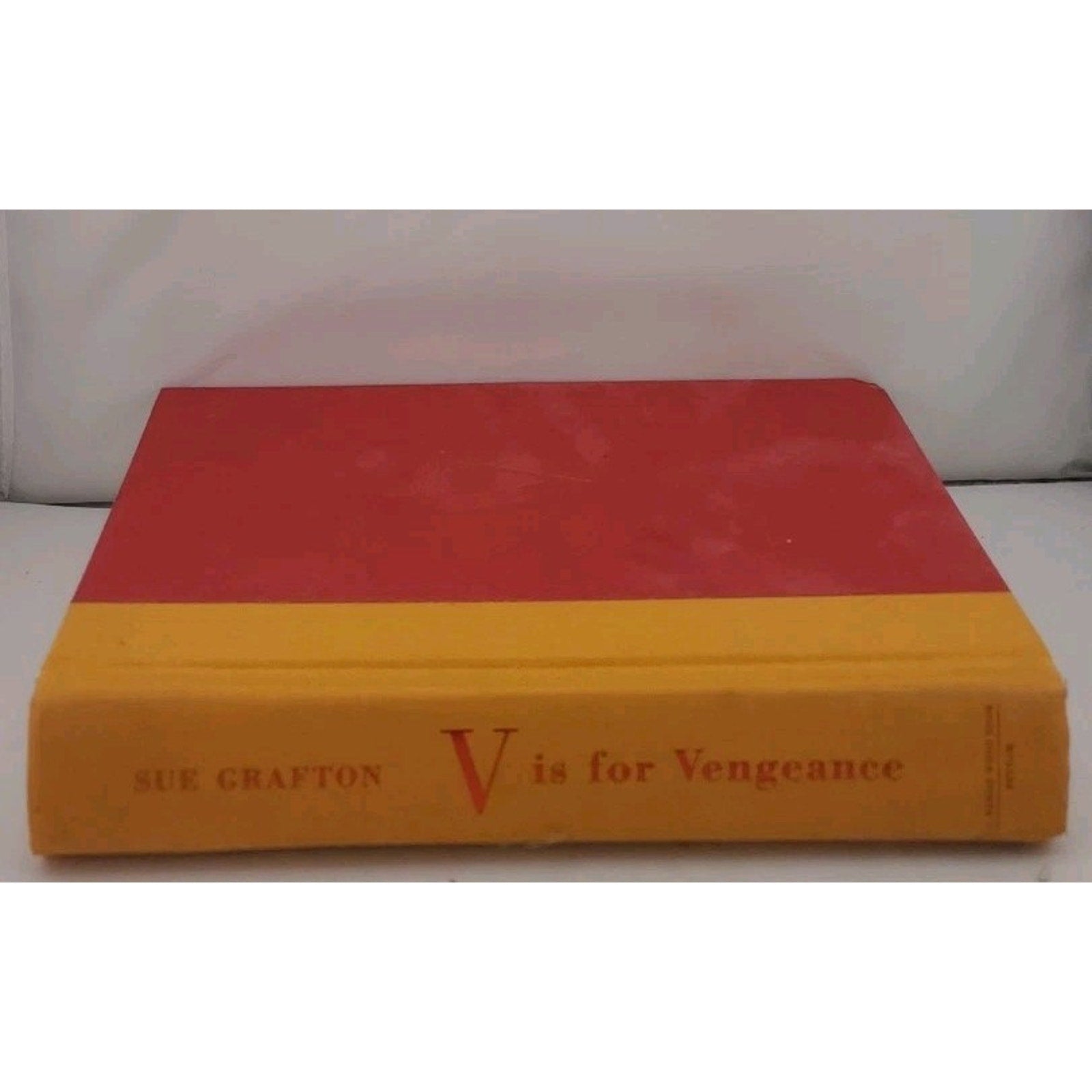 V Is for Vengeance by Sue Grafton (2011, Hardcover)