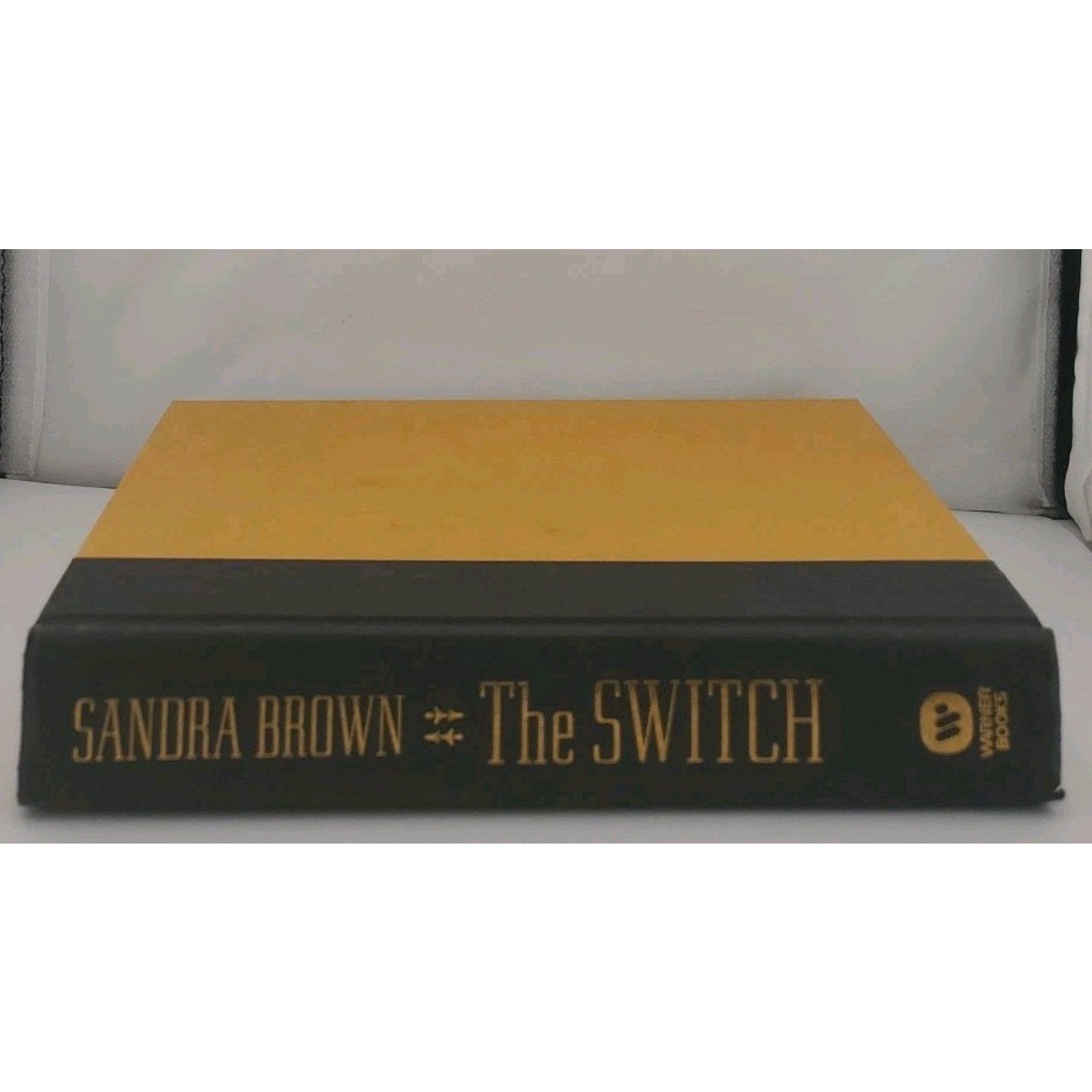 Switch by Sandra Brown (2000, Hardcover)