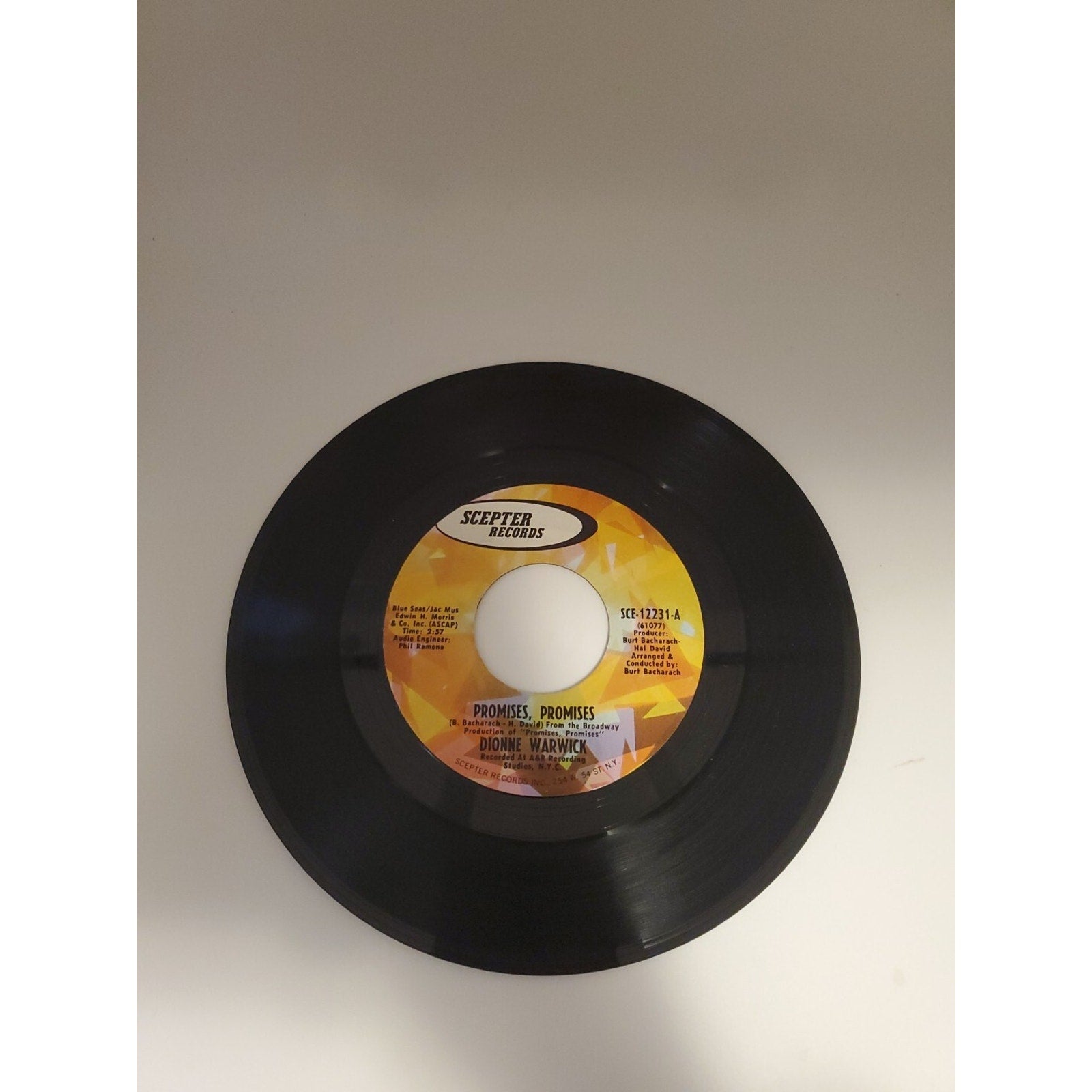 Dionne Warwick - Promises, Promises / Whoever You Are (Record)