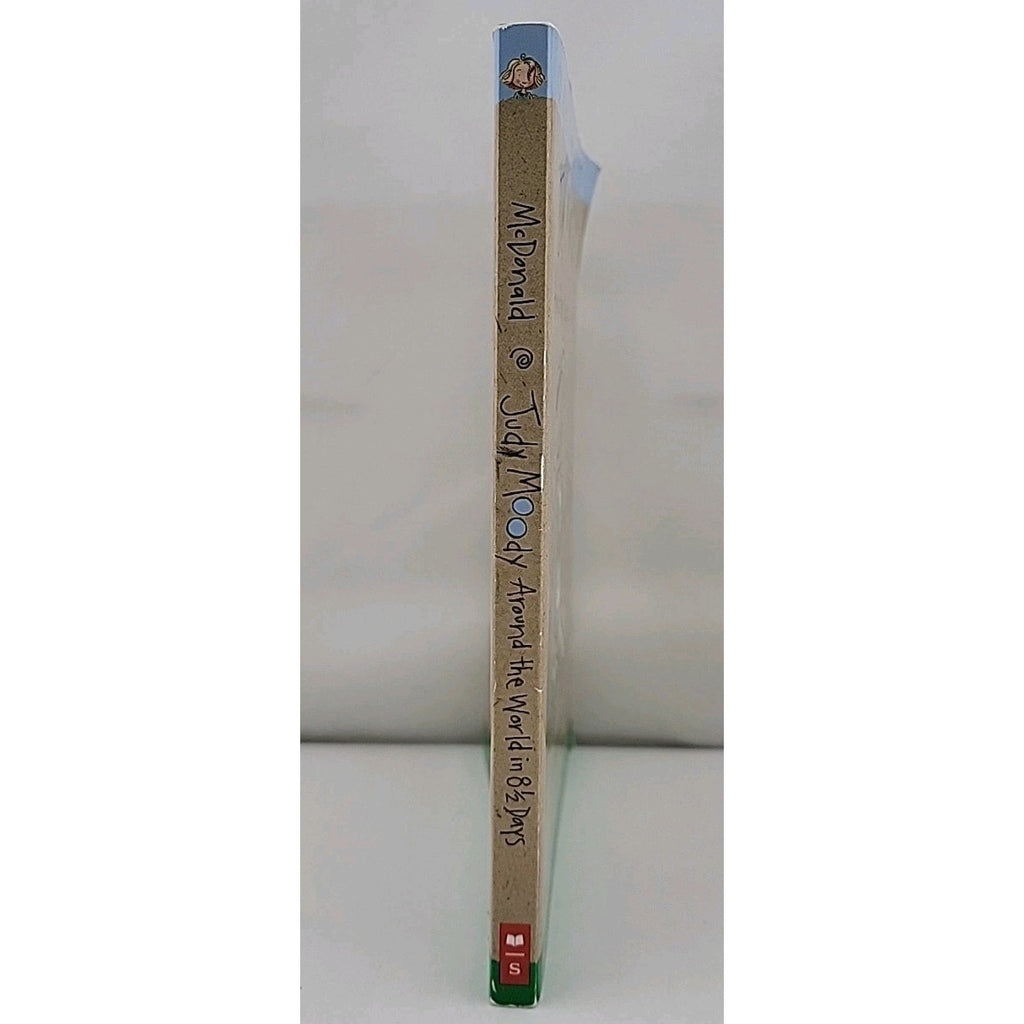Judy Moody: Around the World in 8 12 Days (Book 7) - Paperback
