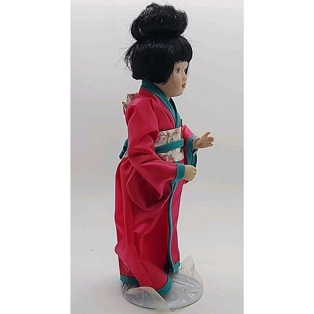 Doll, Asian Geisha Girl 12" Figurine W Stand, "Danbury Mint Akiko"