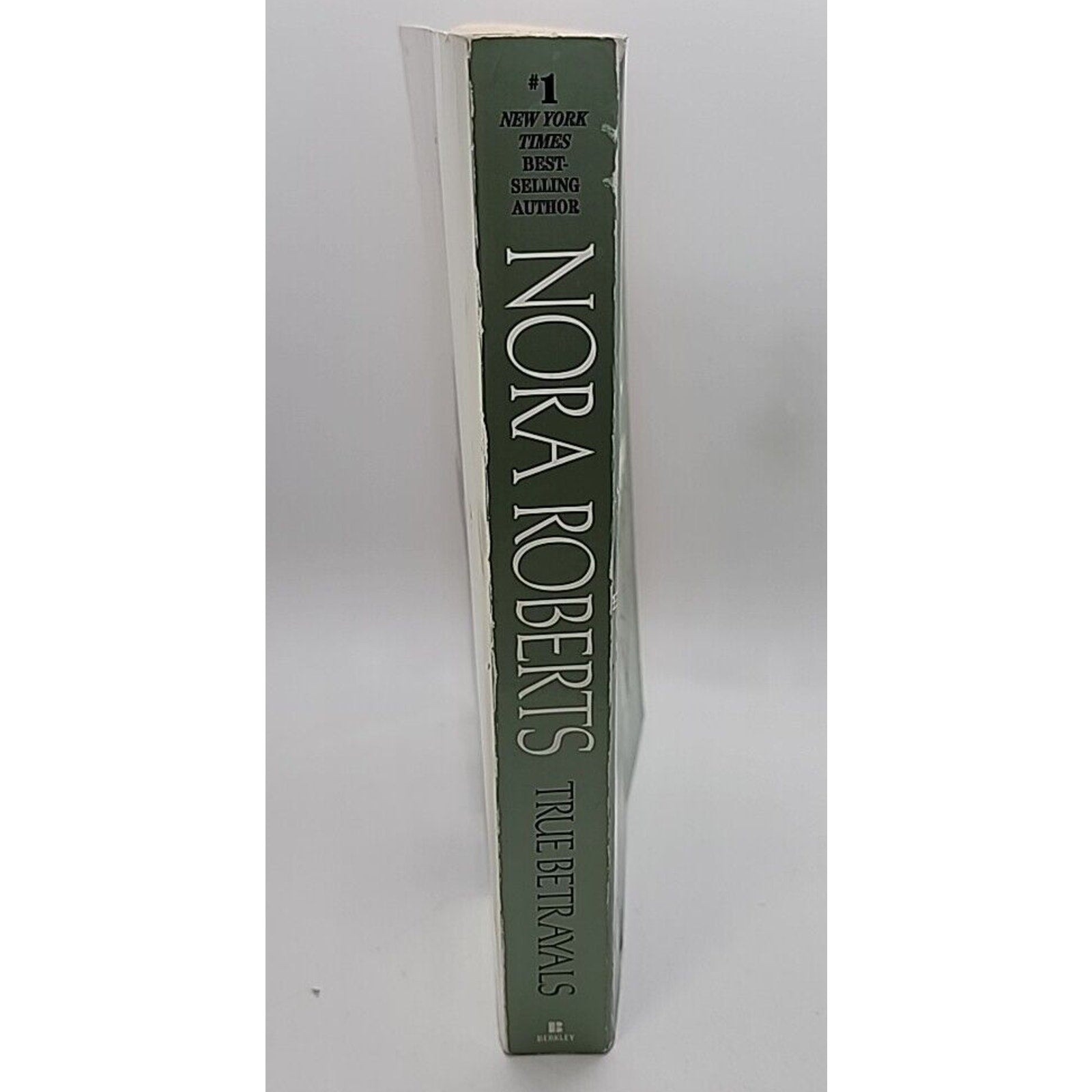 True Betrayals by Nora Roberts Paperback