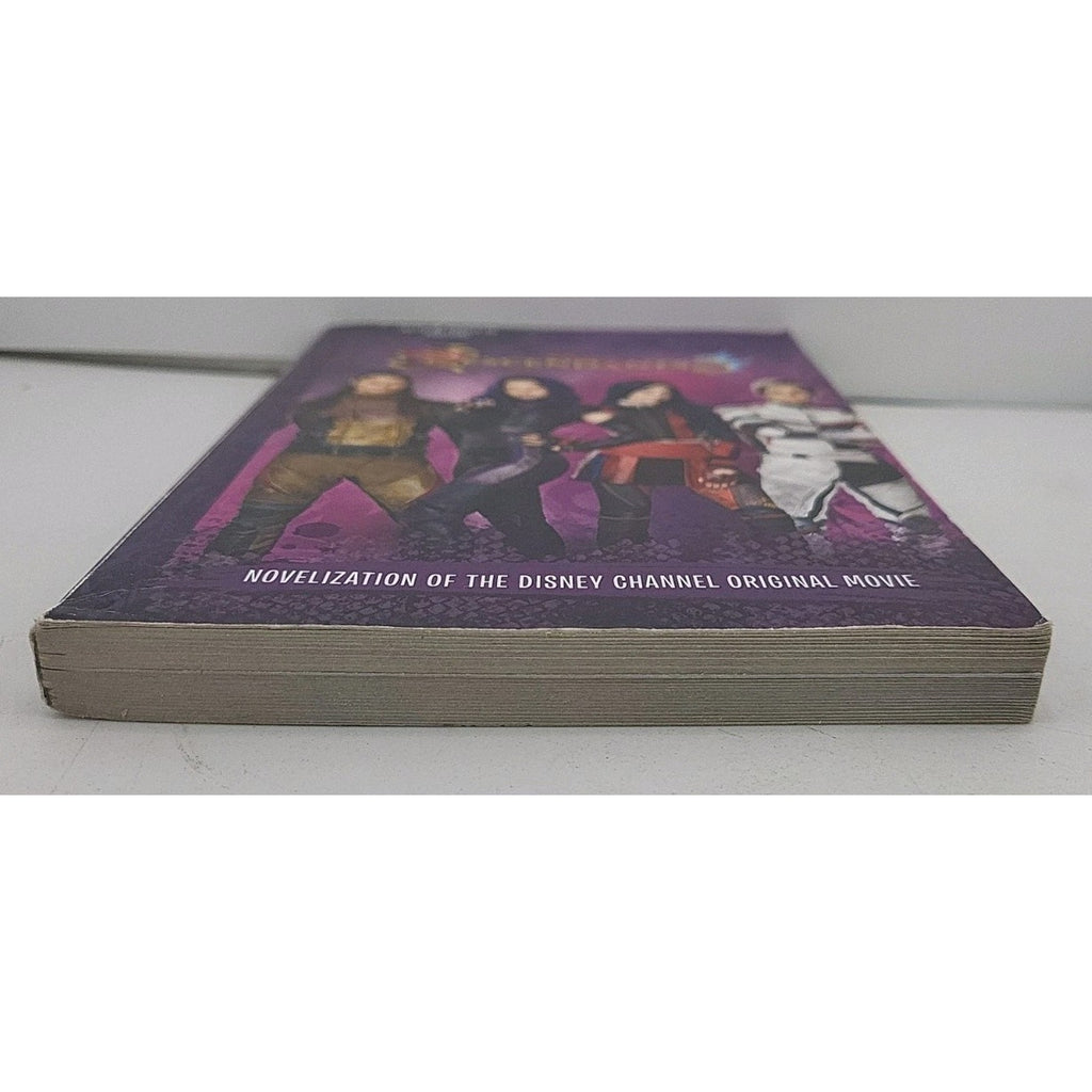 Descendants 3 : The Novelization by Josann McGibbon and Sara Parriott...