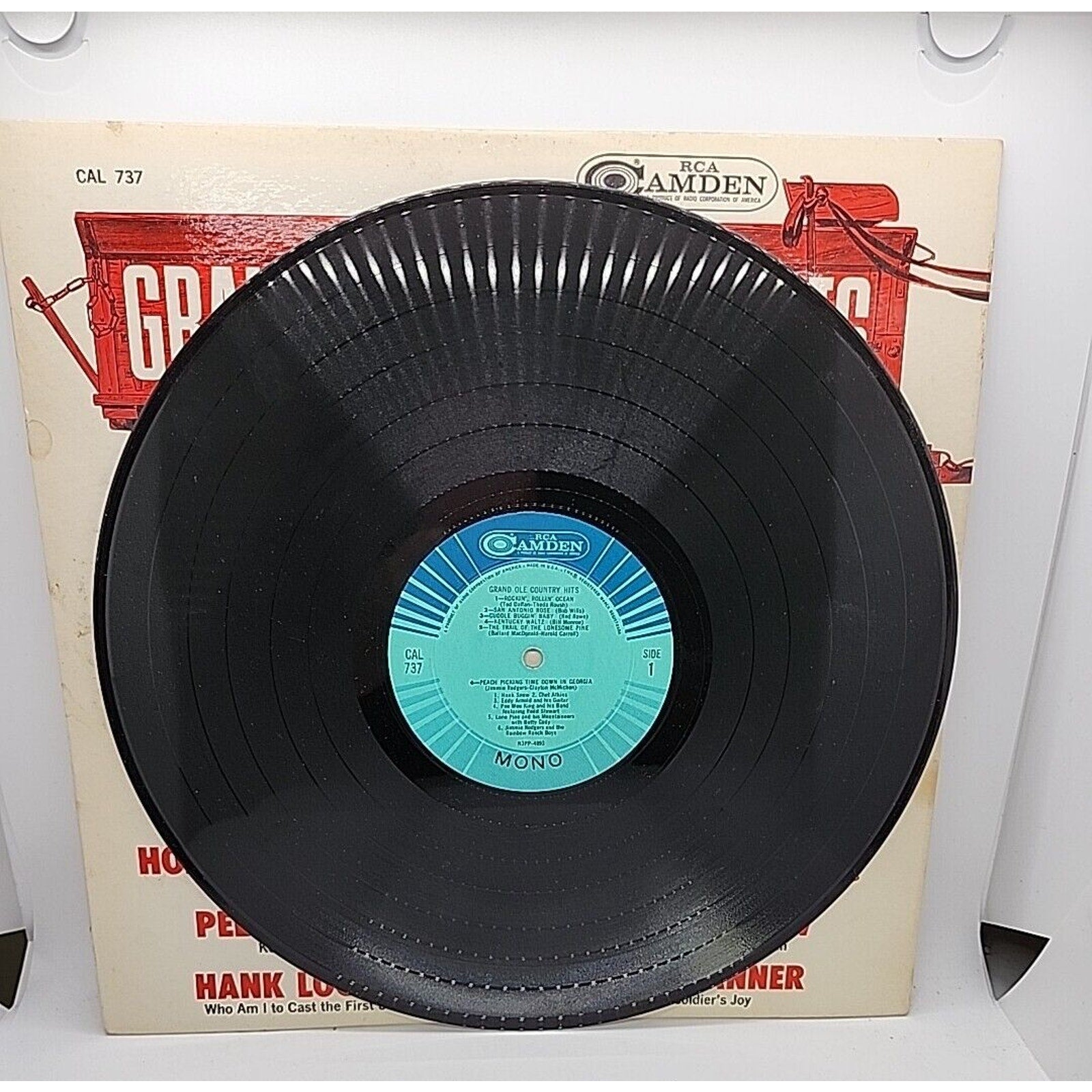 Grand Ole Country Hits - Various Artists - CAL 737 - Chet Atkins (Record)