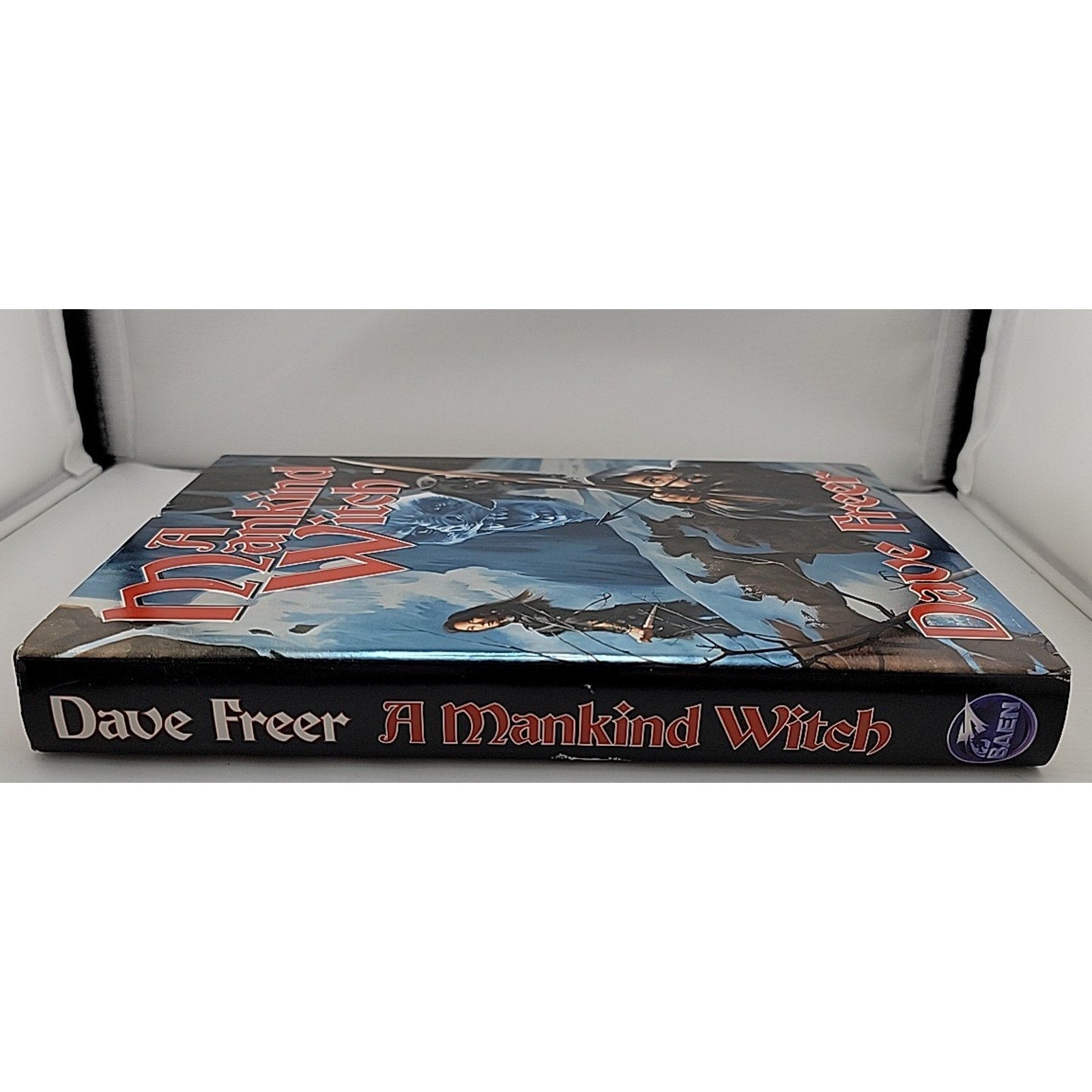 Mankind Witch by Dave Freer (2005, Hardcover)