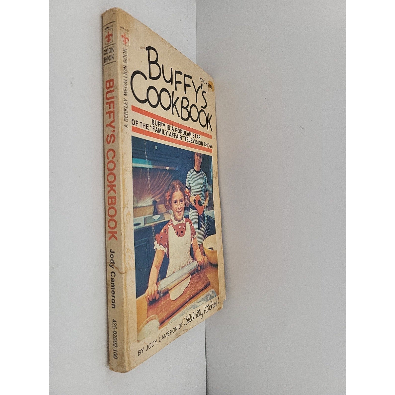 Buffy's Cookbook by Jody Cameron PB 1971 Family Affair TV, Celebrity Kitchen