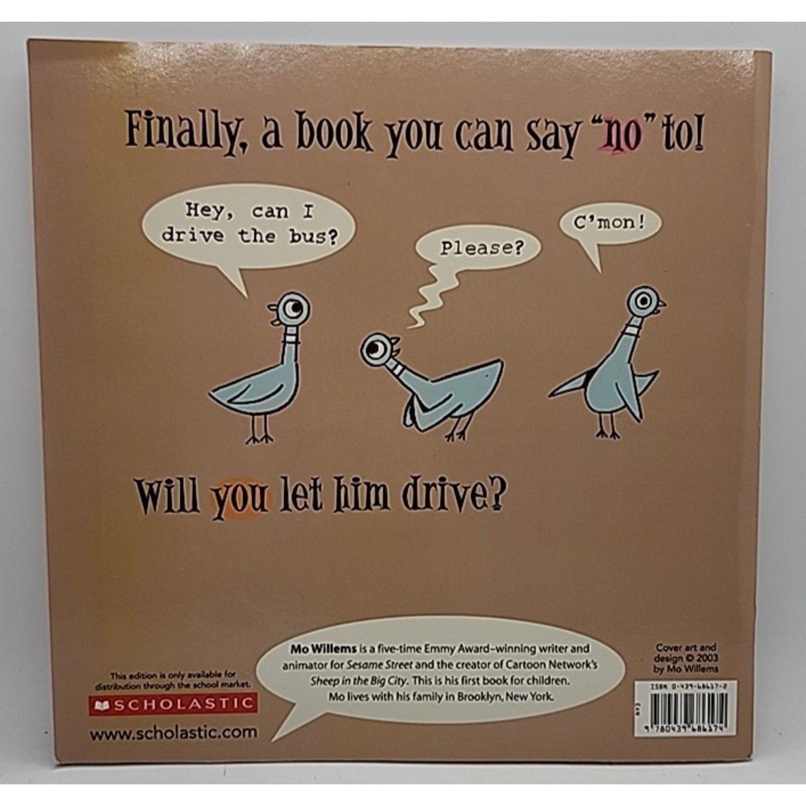 Don't Let the Pigeon Drive the Bus! - Paperback By Mo Willems