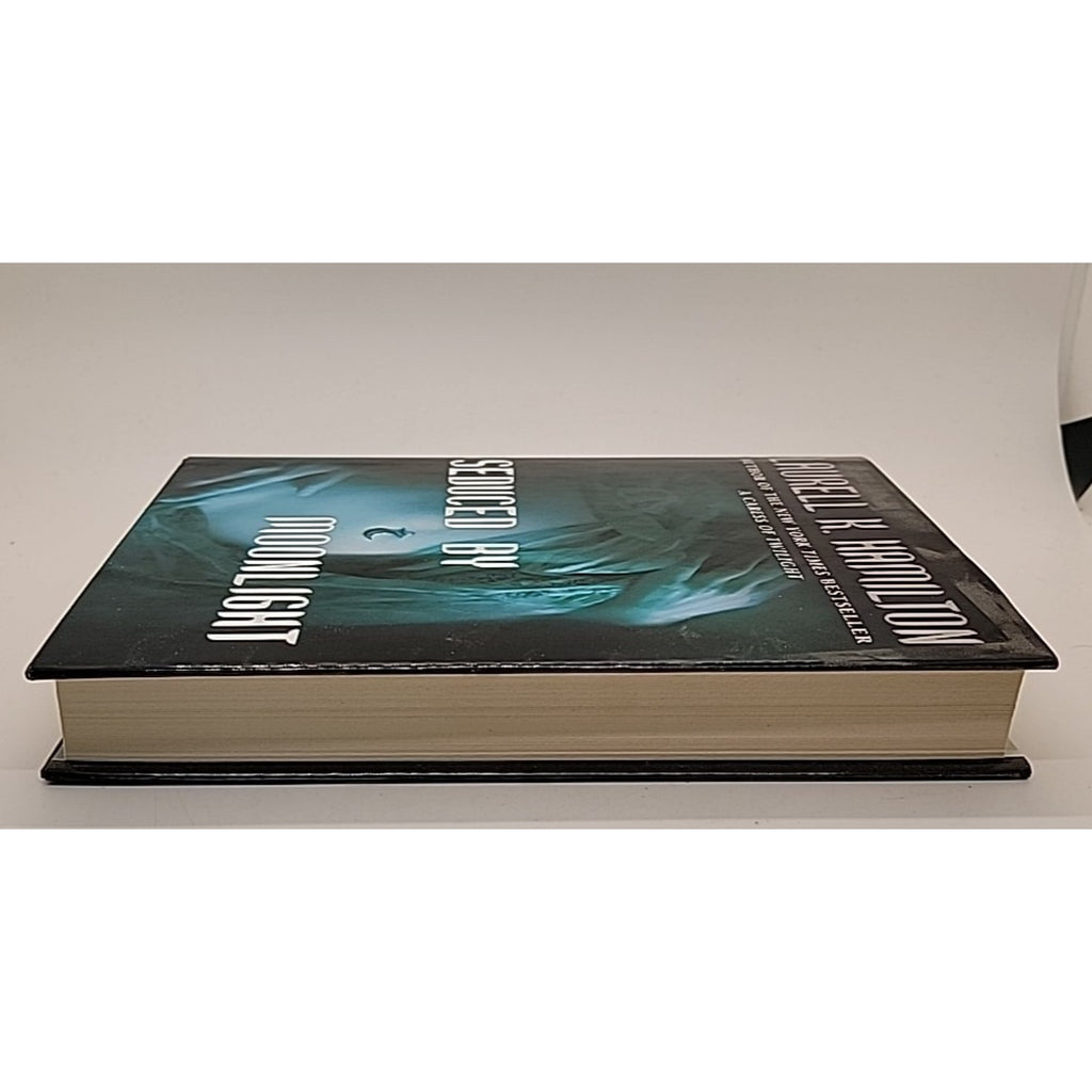 Seduced by Moonlight by Laurell K. Hamilton (2004, Hardcover)