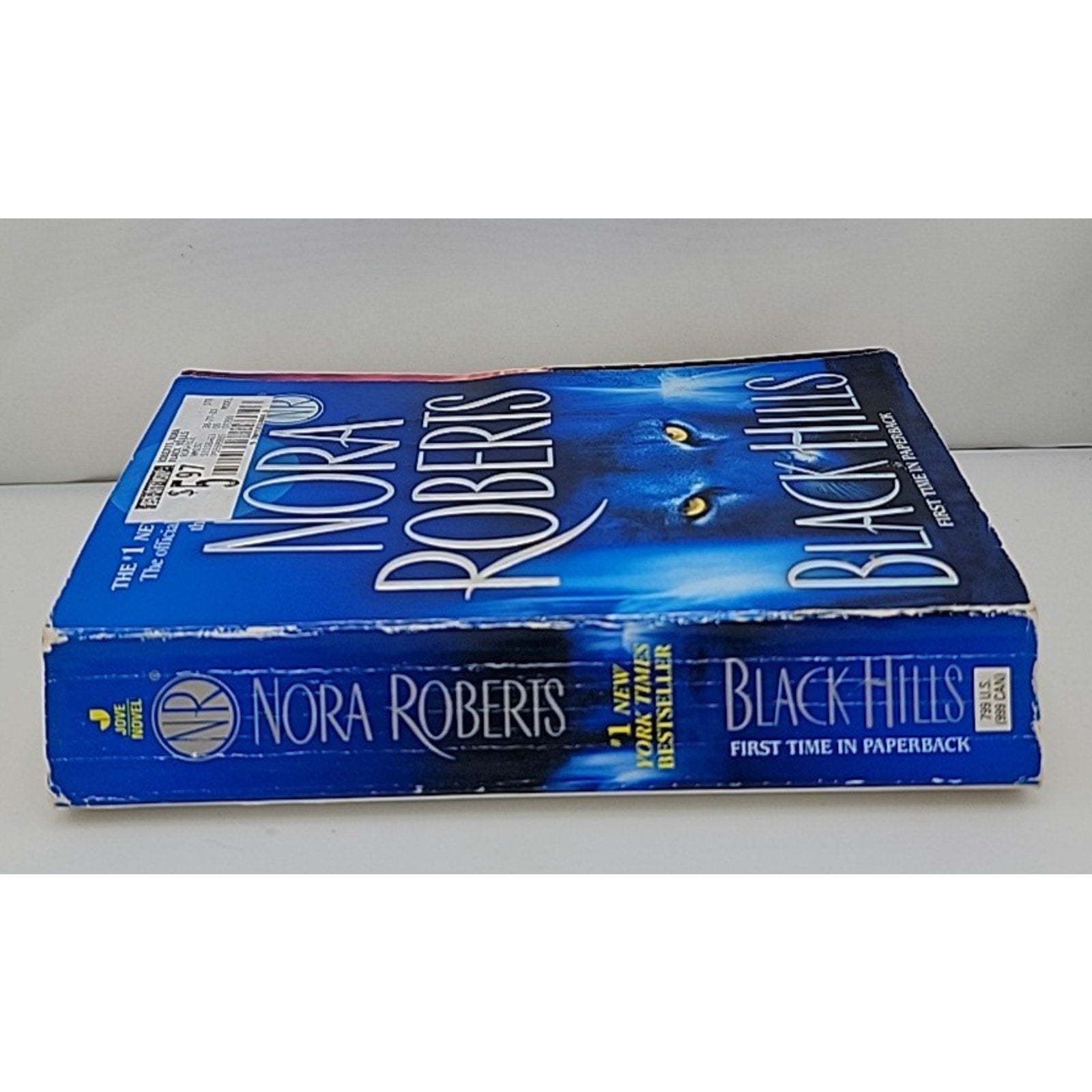 Black Hills by Nora Roberts (2010, Uk- a Format Paperback)
