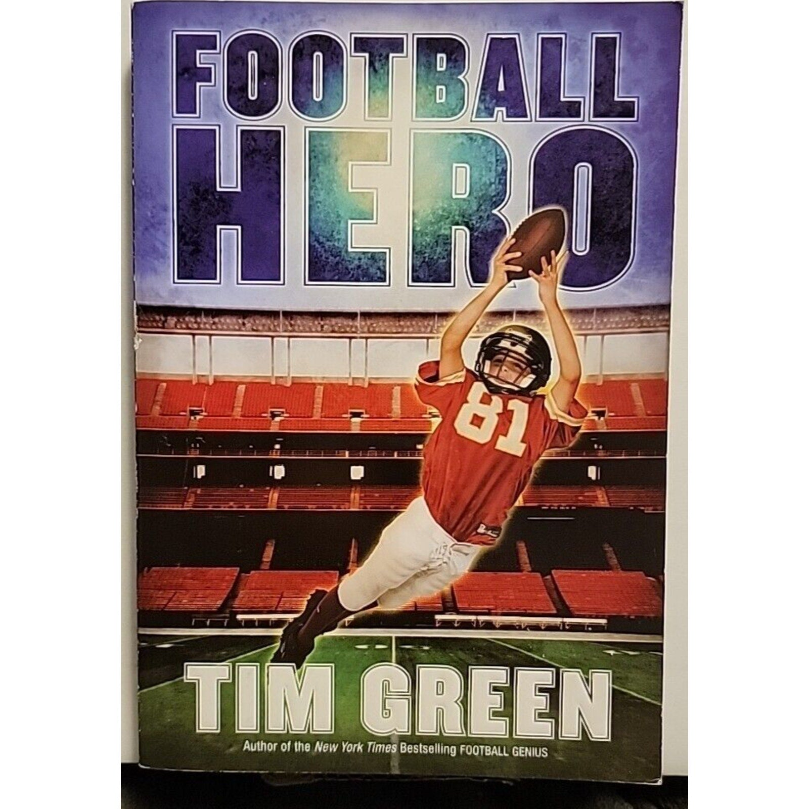 Football Hero - Paperback By Tim Green
