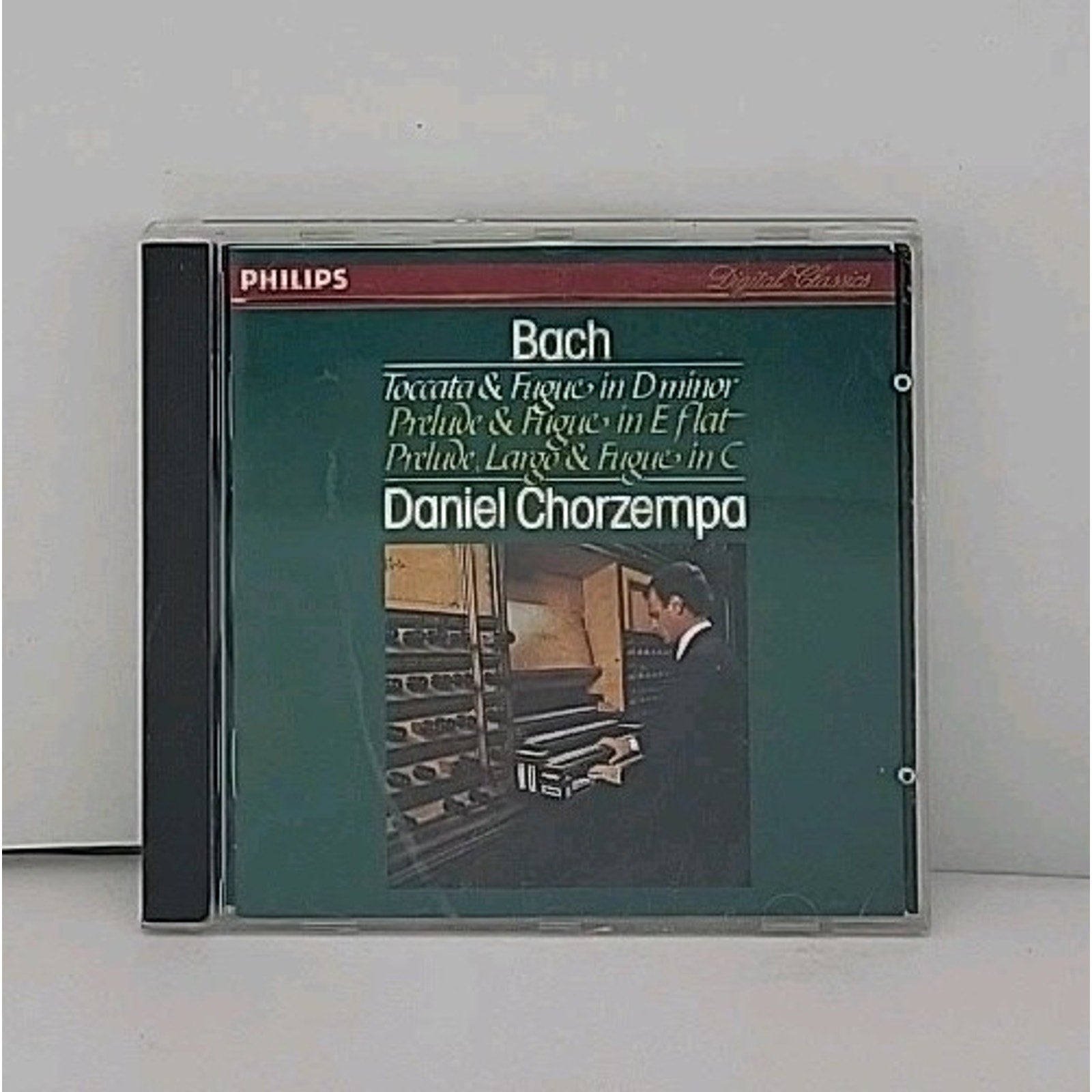 Bach: Toccata & Fugue in D minor / Prelude, Largo & Fugue in C / Prelude (CD)