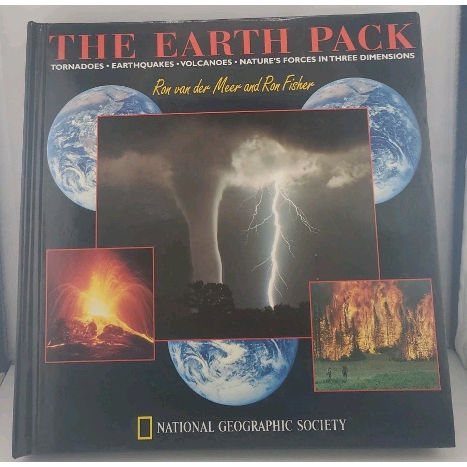 Earth Pack : A Three-Dimensional Action Book by Ronald K. Fisher and Ron Van der