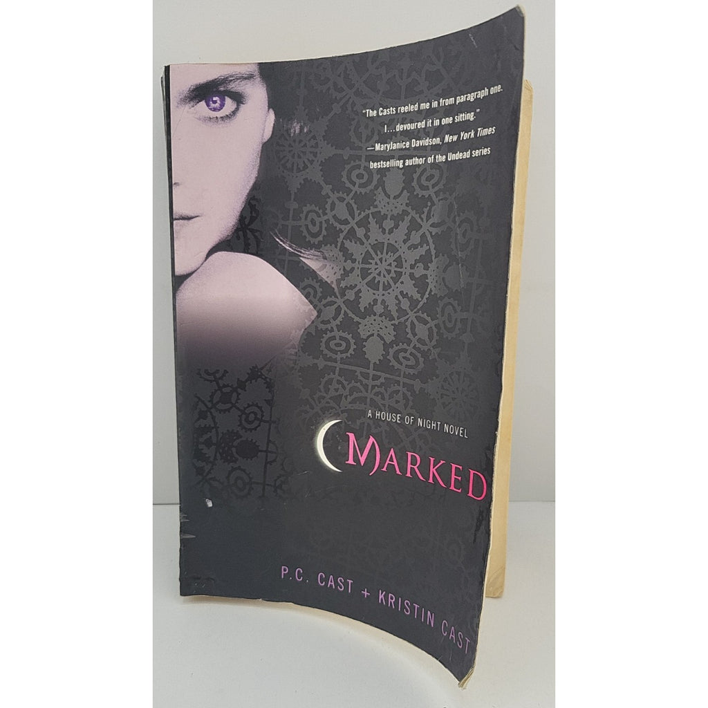 Marked : A House of Night Novel by Kristin Cast and P. C. Cast (2007, Trade...